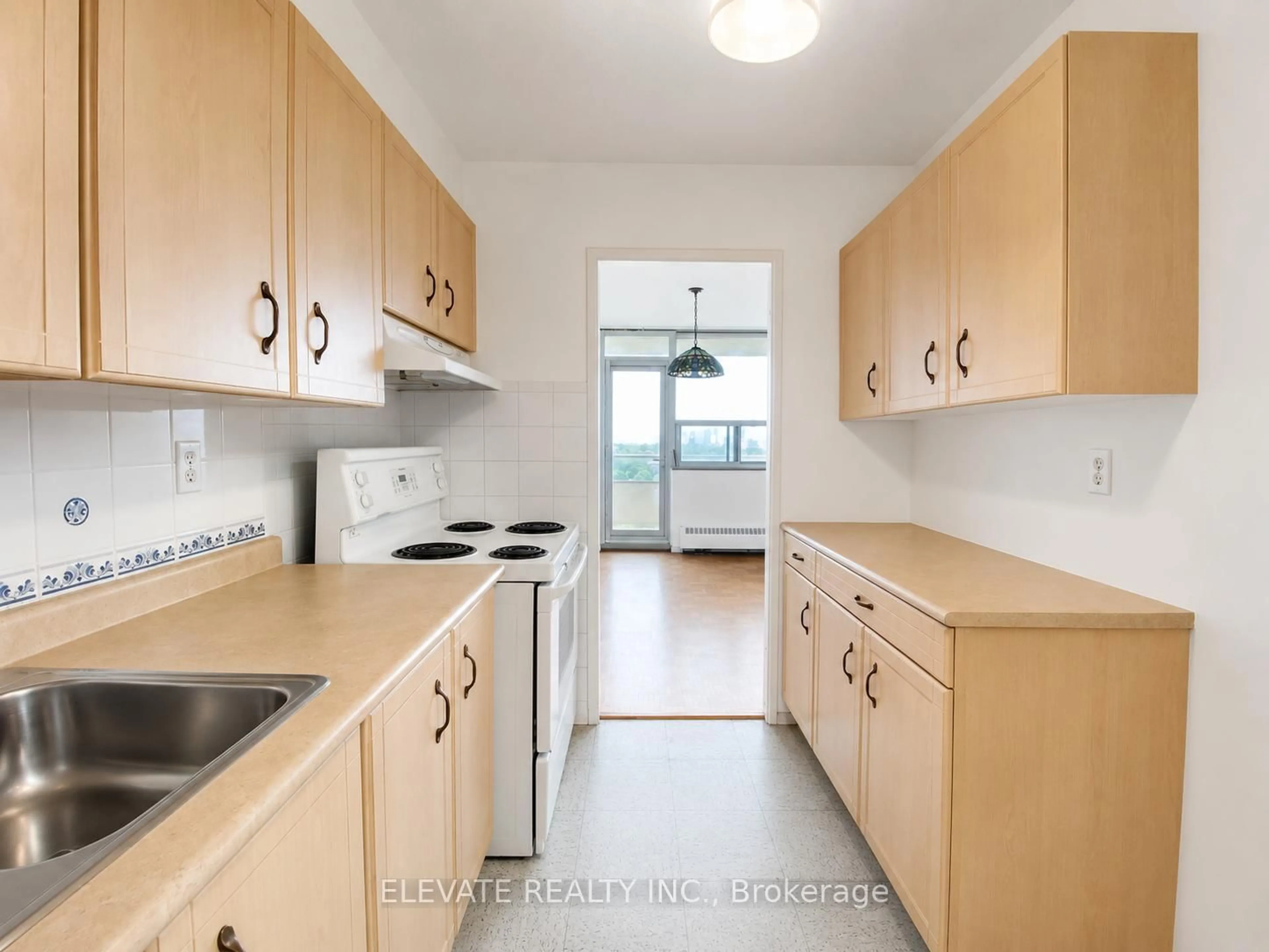 Standard kitchen, unknown for 360 Ridelle Ave #1714, Toronto Ontario M6B 1K1