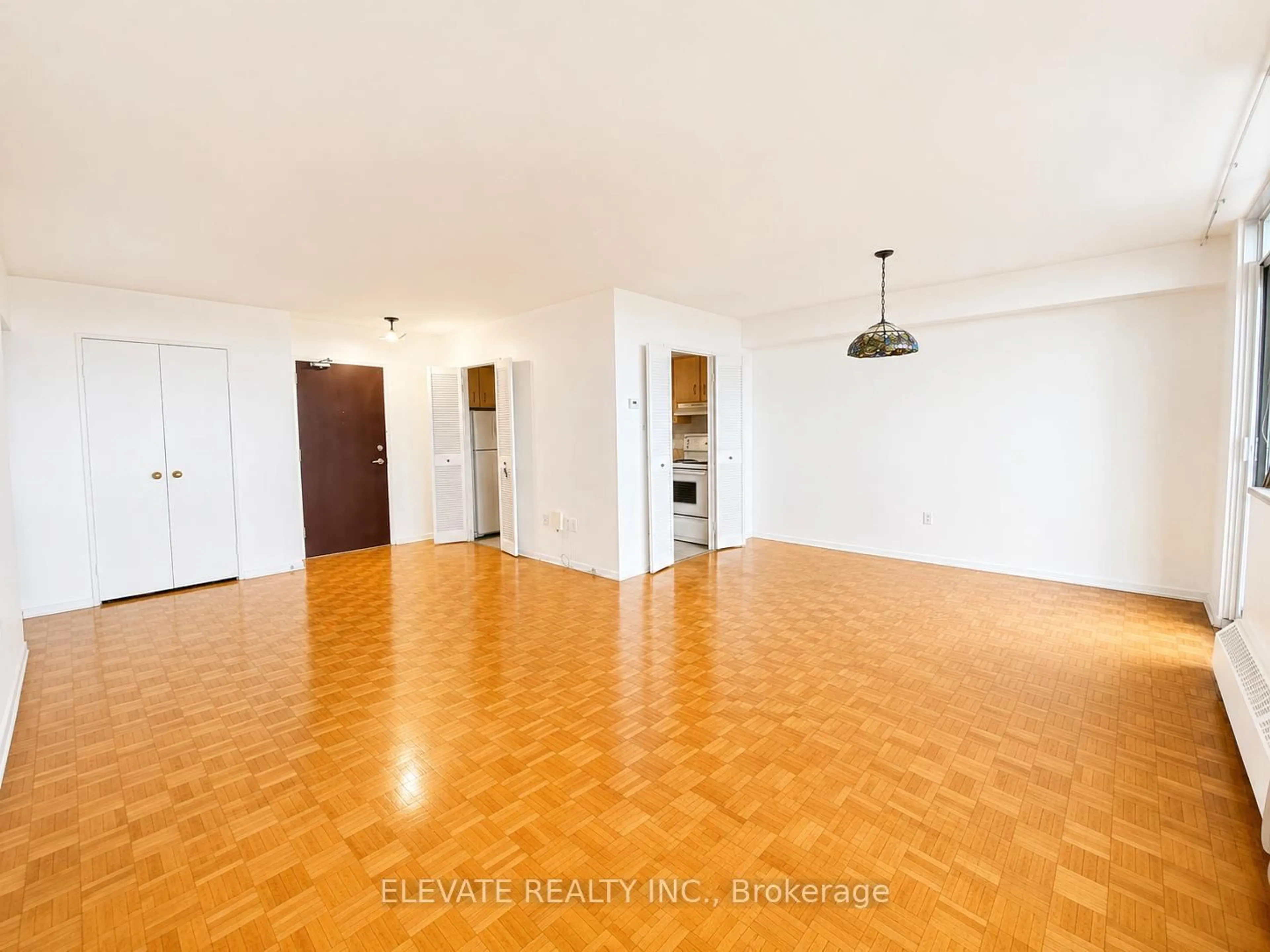 A pic of a room for 360 Ridelle Ave #1714, Toronto Ontario M6B 1K1