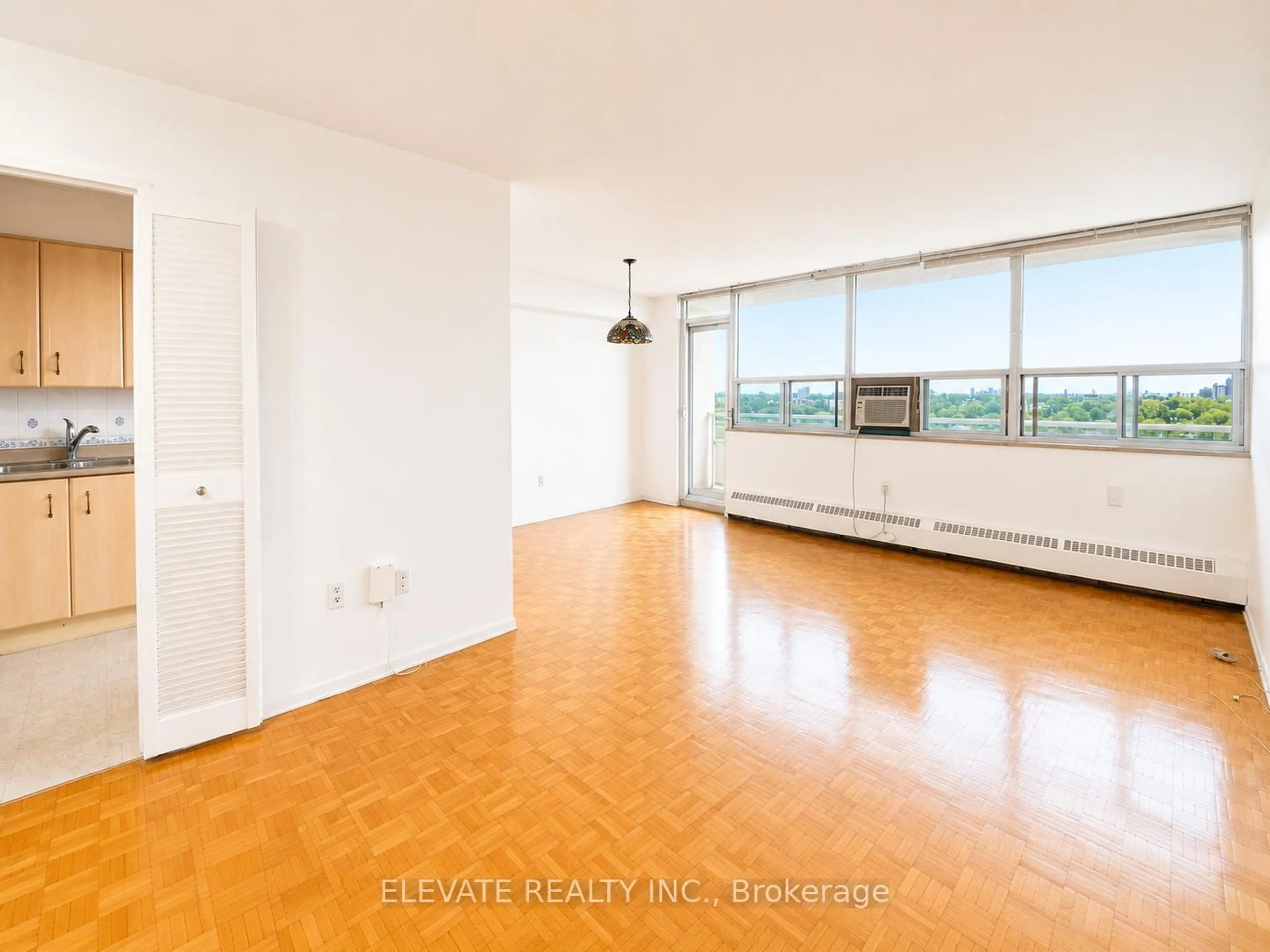 A pic of a room for 360 Ridelle Ave #1714, Toronto Ontario M6B 1K1