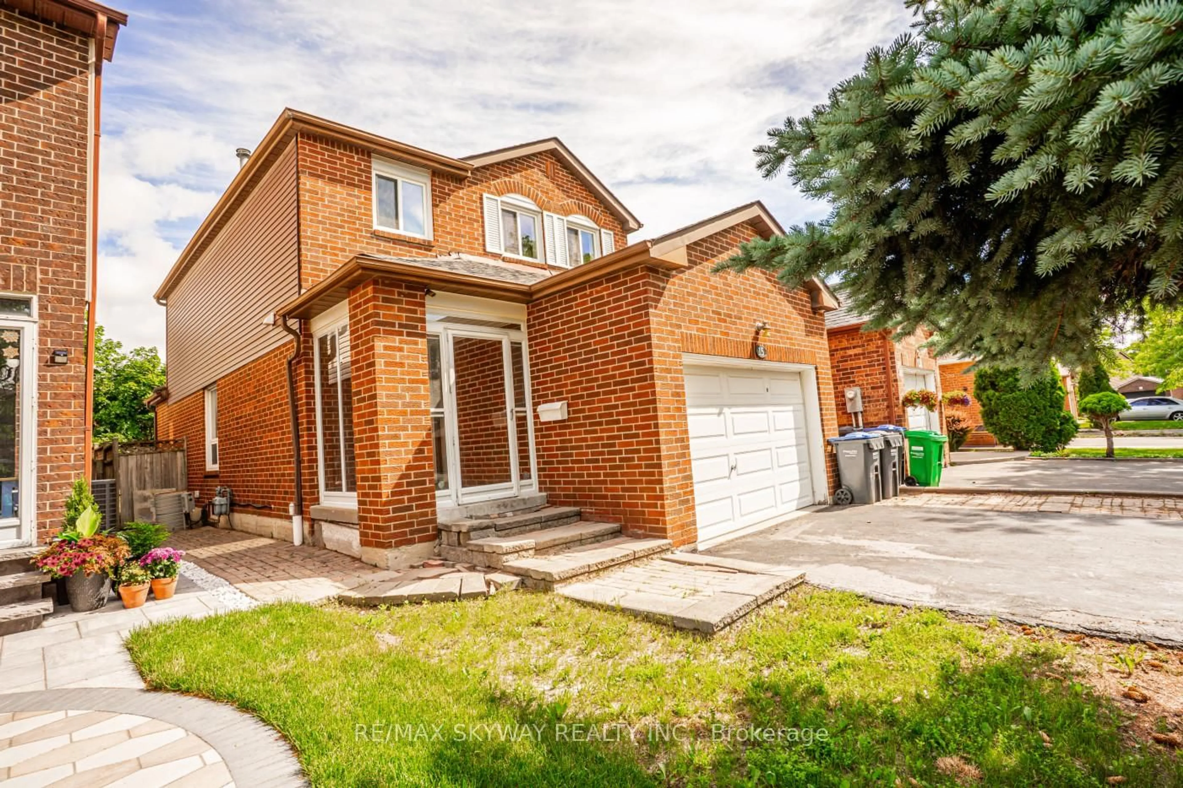 Home with brick exterior material, street for 15 Cresswell Dr, Brampton Ontario L6Y 2T5