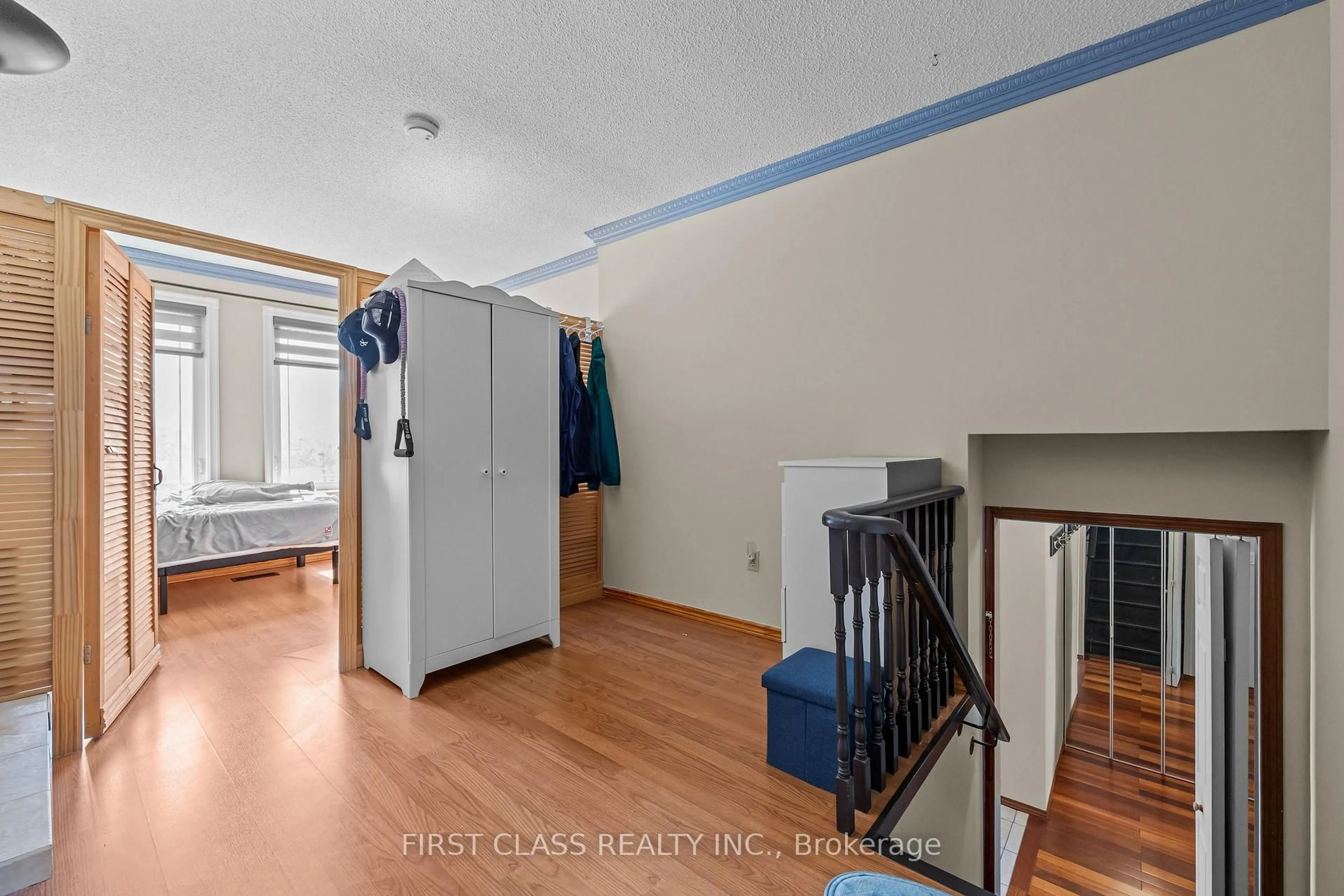 Unknown for 4213 Beacon Lane, Mississauga Ontario L5C 3V8