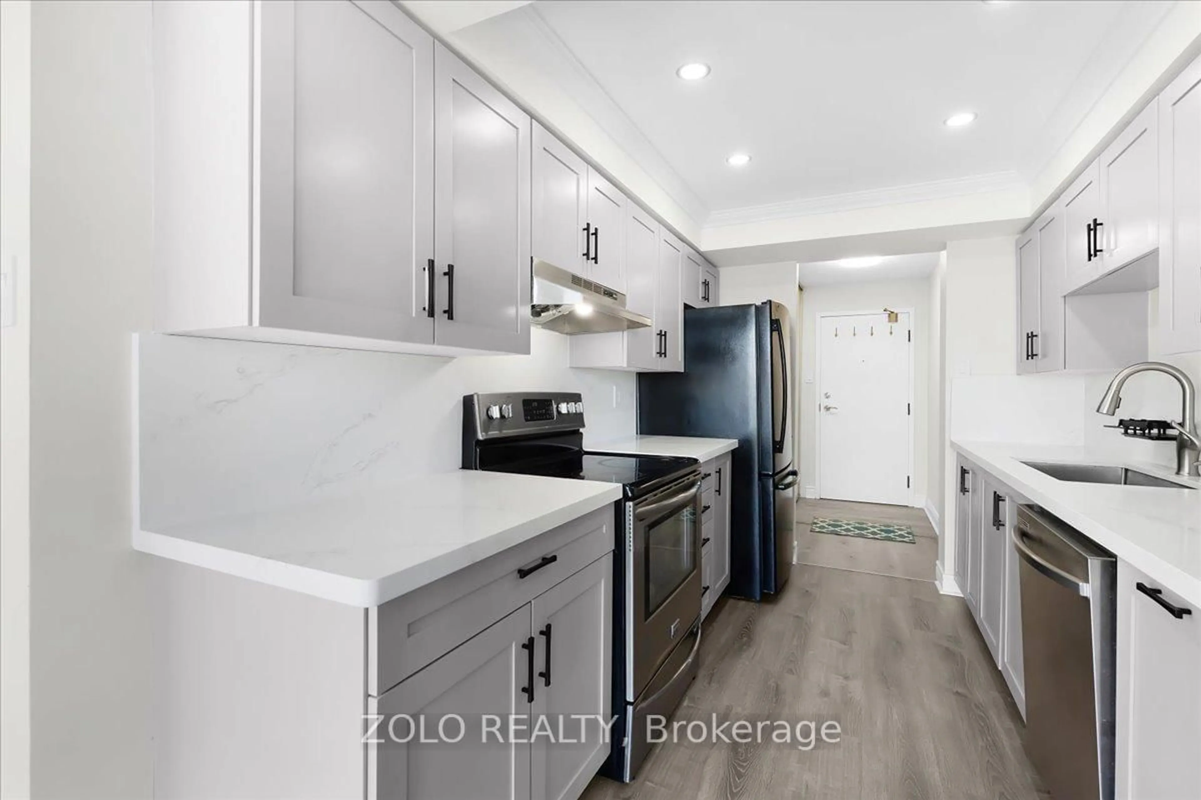 Open concept kitchen, unknown for 330 Rathburn Rd #1110, Mississauga Ontario L5B 3Y1
