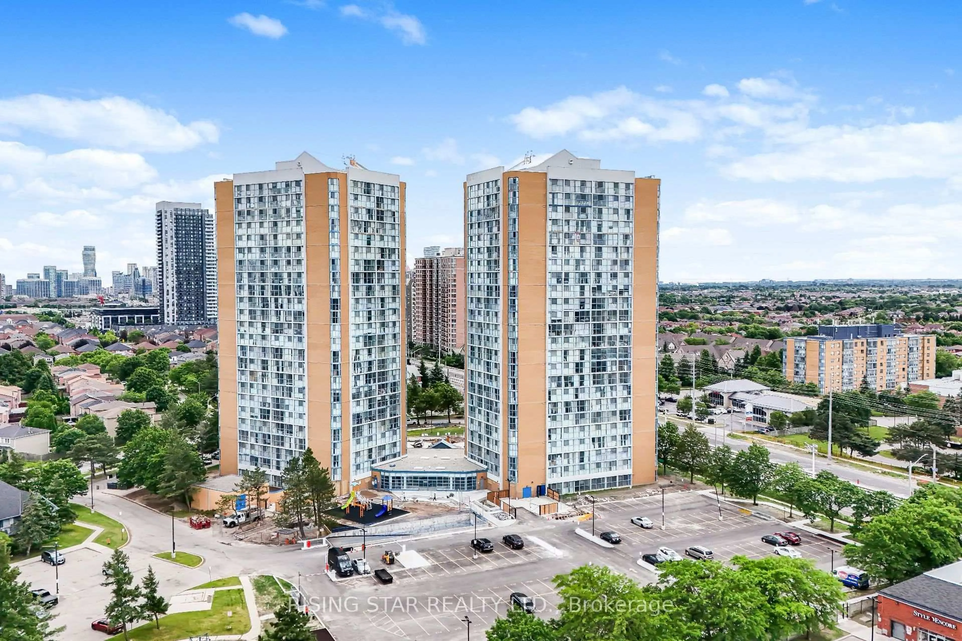 A pic from outside/outdoor area/front of a property/back of a property/a pic from drone, city buildings view from balcony for 35 Trailwood Dr #311, Mississauga Ontario L4Z 3L6