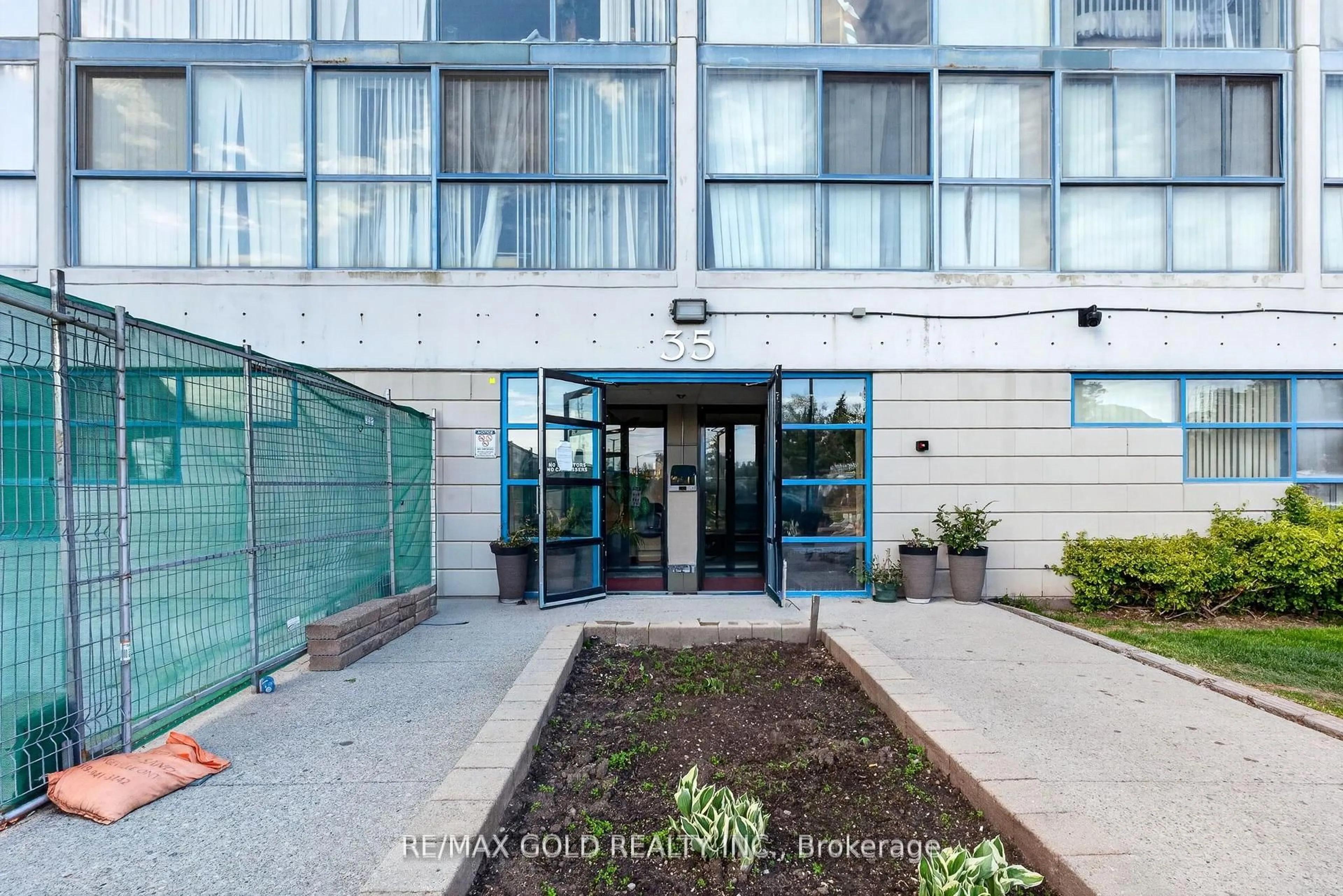 Unknown for 35 Trailwood Dr #1911, Mississauga Ontario L4Z 3L6