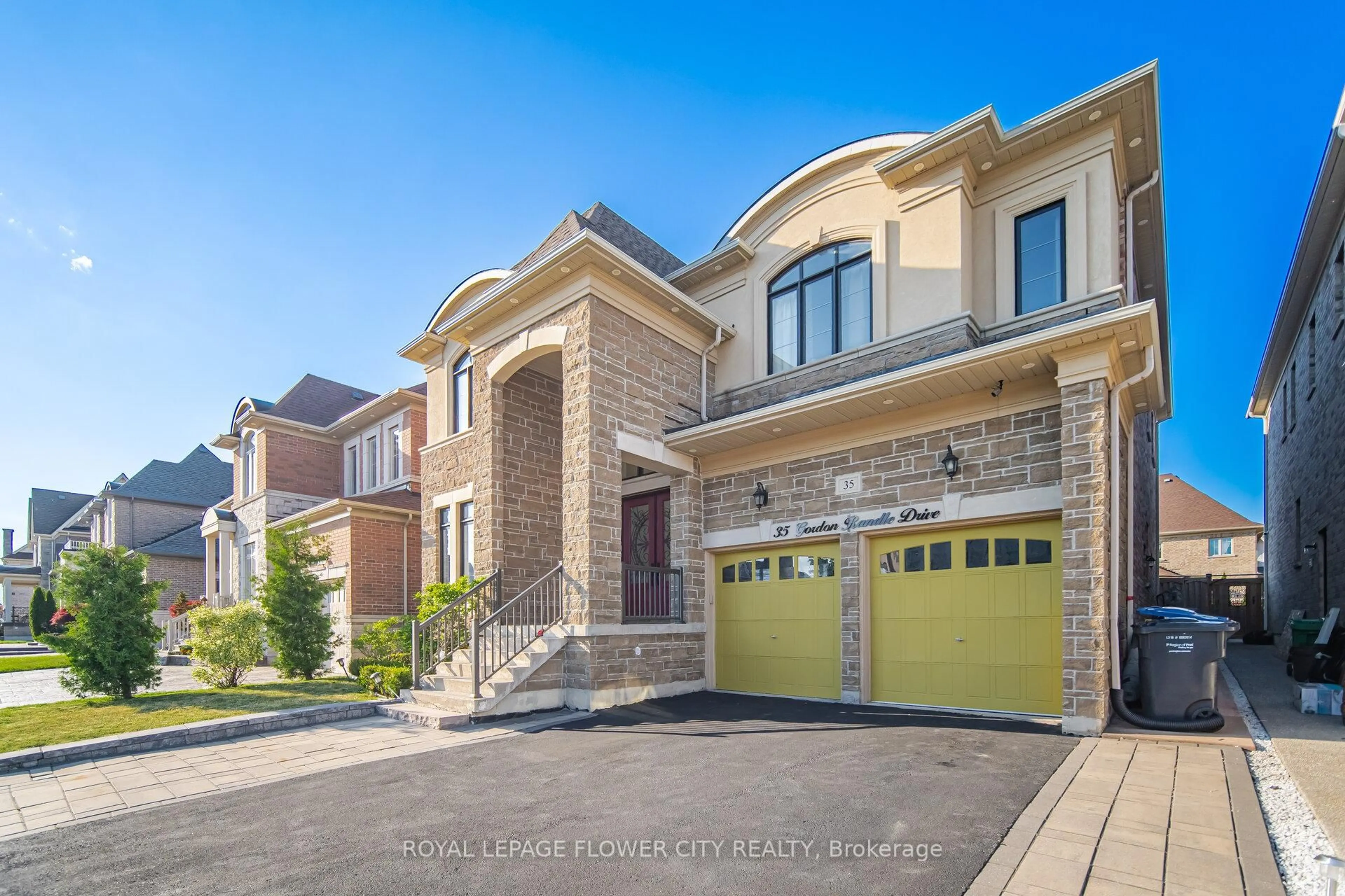 Home with brick exterior material, street for 35 Gordon Dr, Brampton Ontario L6P 4G8