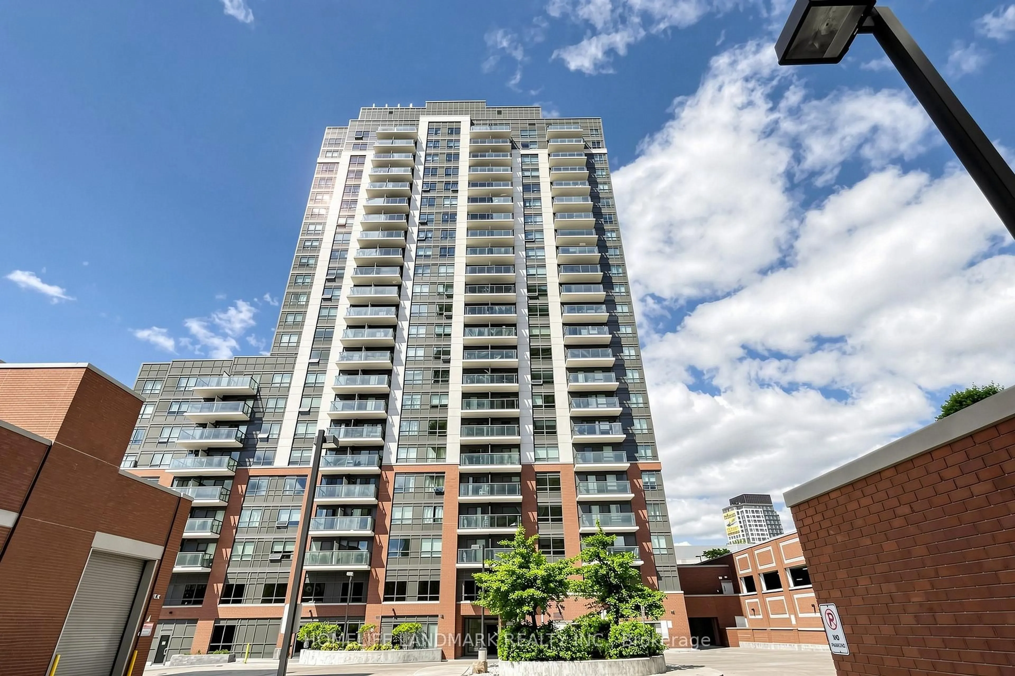 Unknown for 1420 Dupont St #603, Toronto Ontario M6H 0C2