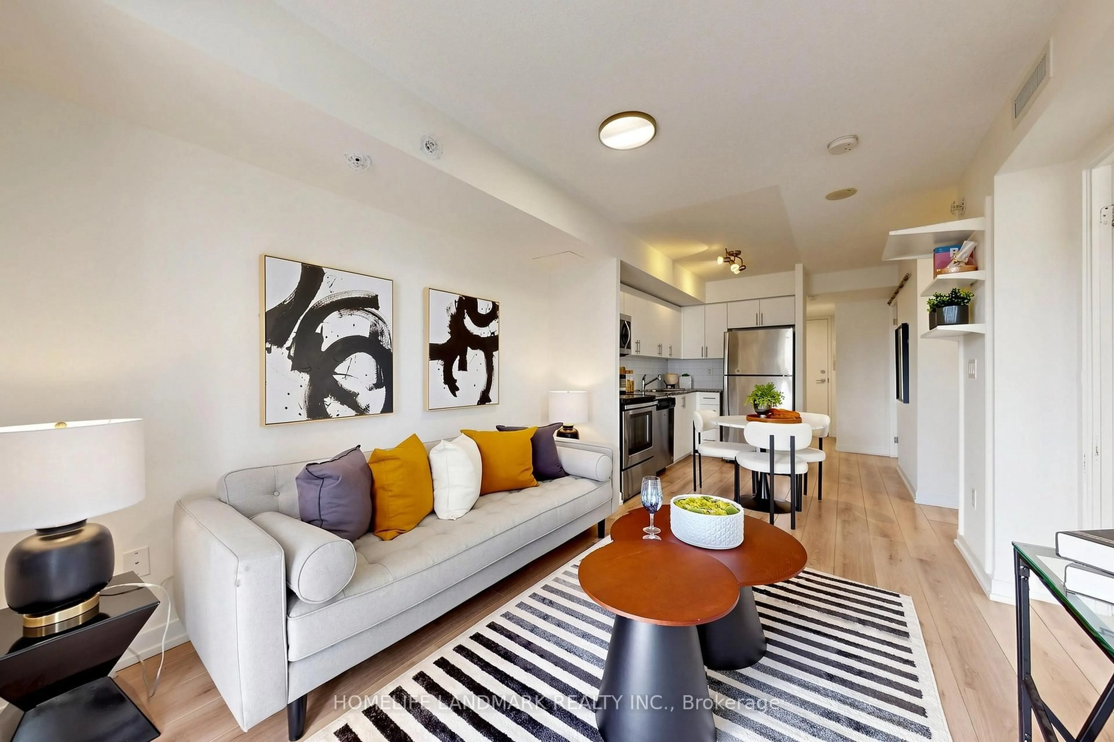 Living room with furniture, unknown for 1420 Dupont St #603, Toronto Ontario M6H 0C2