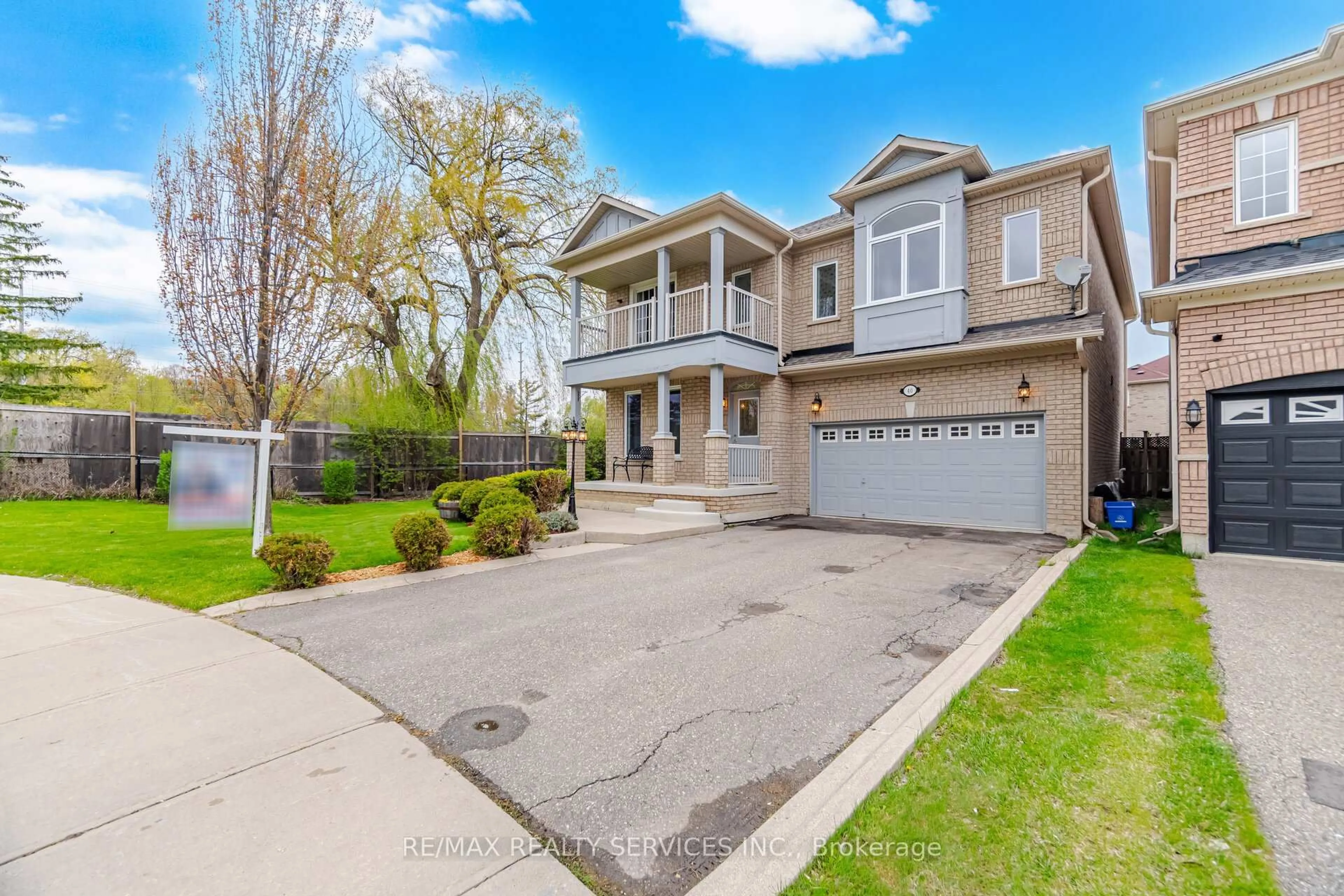 Unknown for 40 Sir Jacobs Cres, Brampton Ontario L7A 3V2