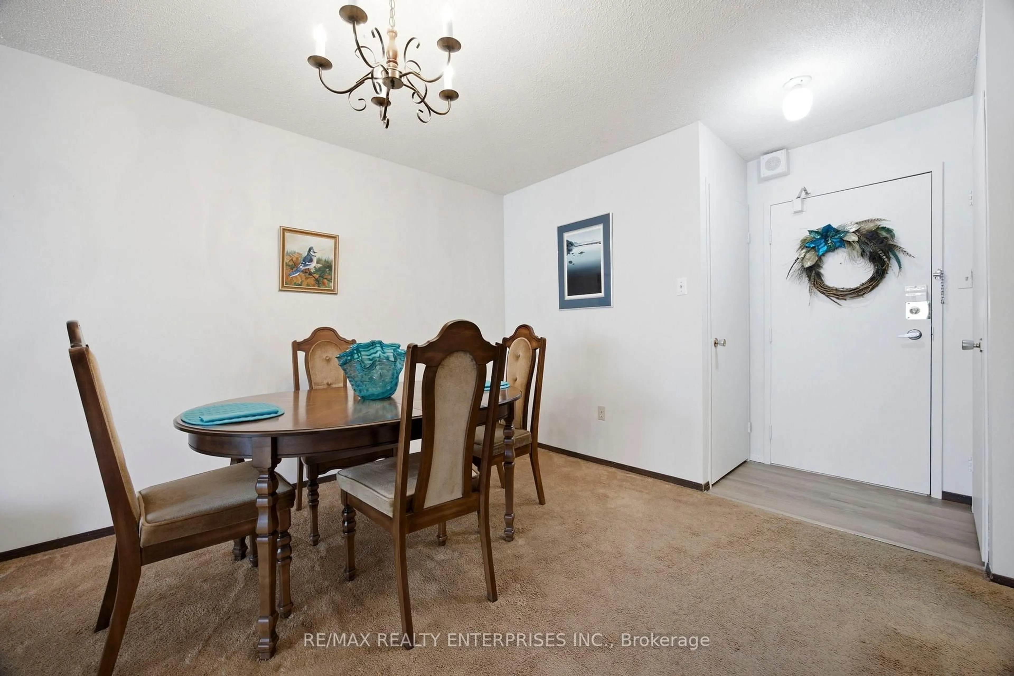 Dining room, unknown for 3100 Kirwin Ave #503, Mississauga Ontario L5A 3S6