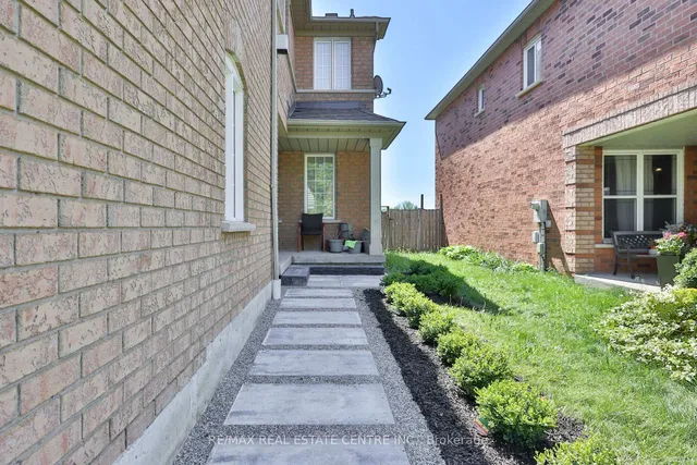 3826 forest bluff Cres, Mississauga 5