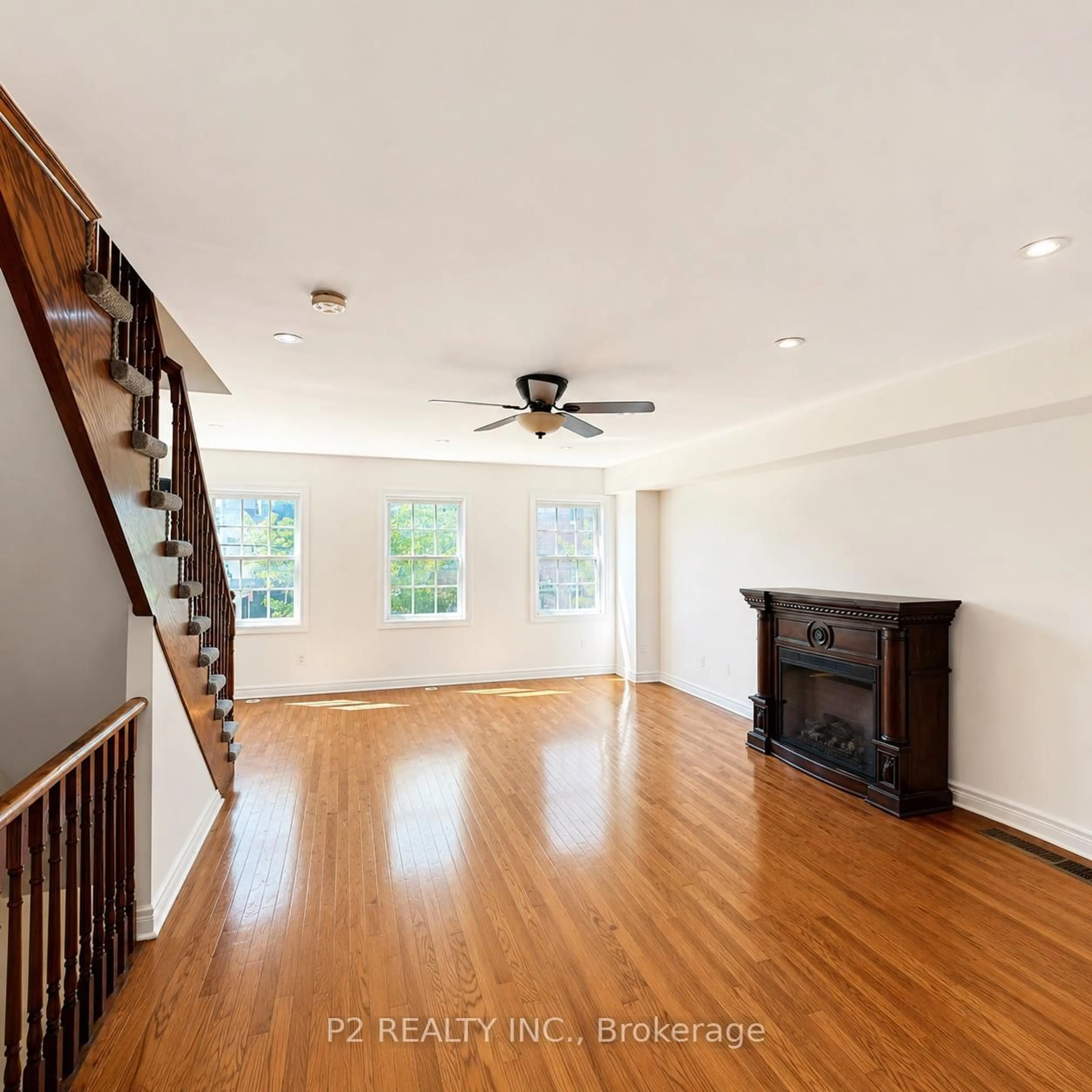 Unknown for 3062 Lake Shore Blvd #7, Toronto Ontario M8V 4C9