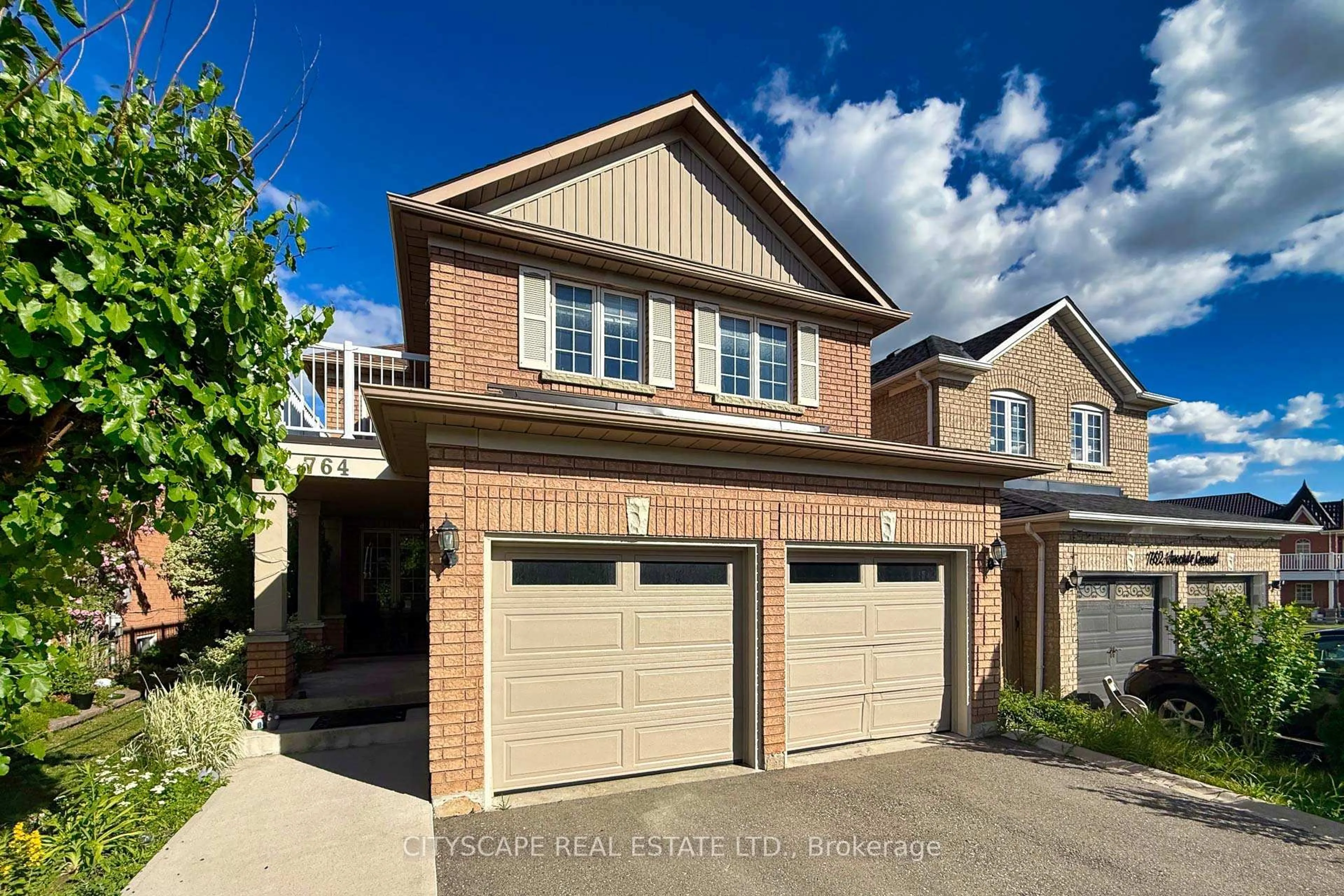 Home with brick exterior material, street for 764 Avocado Cres, Mississauga Ontario L5W 1H4