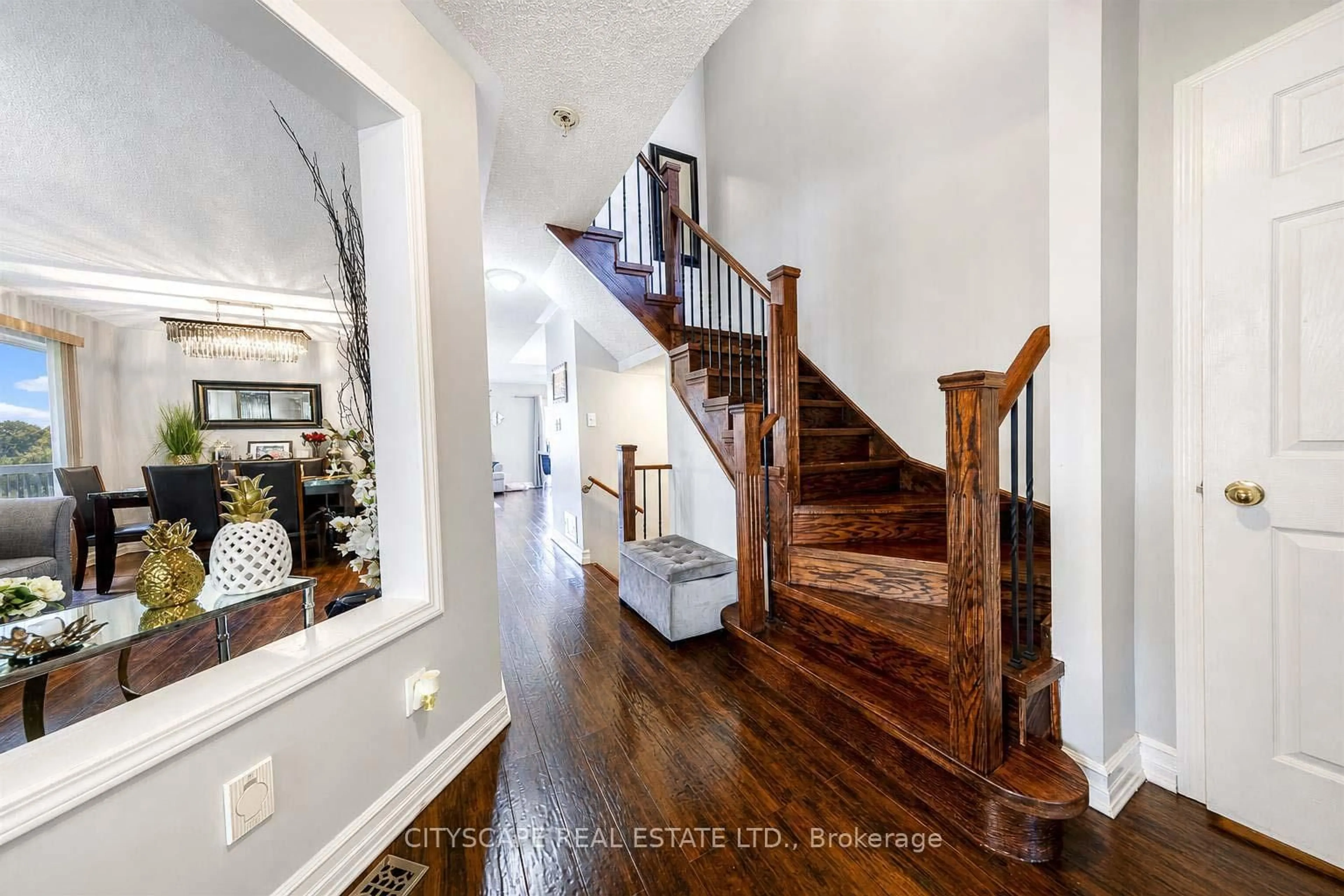 Unknown for 764 Avocado Cres, Mississauga Ontario L5W 1H4