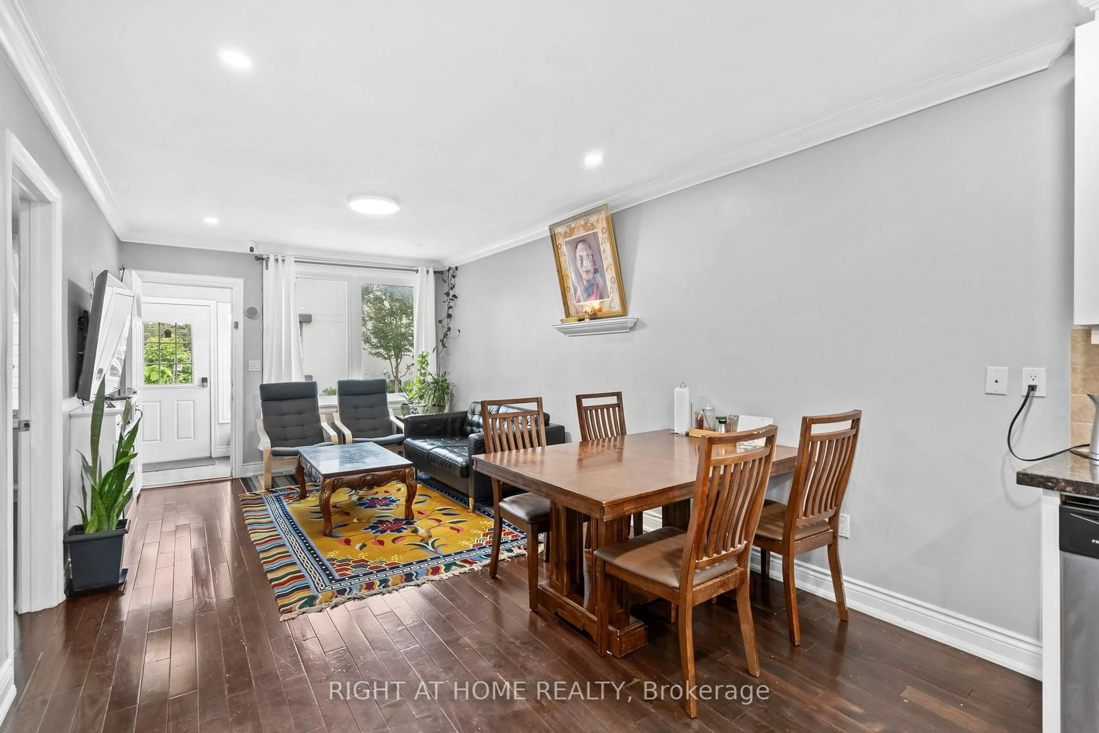 Dining room, wood/laminate floor for 114 Newcastle St, Toronto Ontario M8Z 1C8