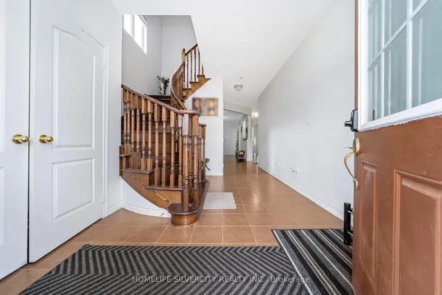 4 Fossil St, Brampton 5