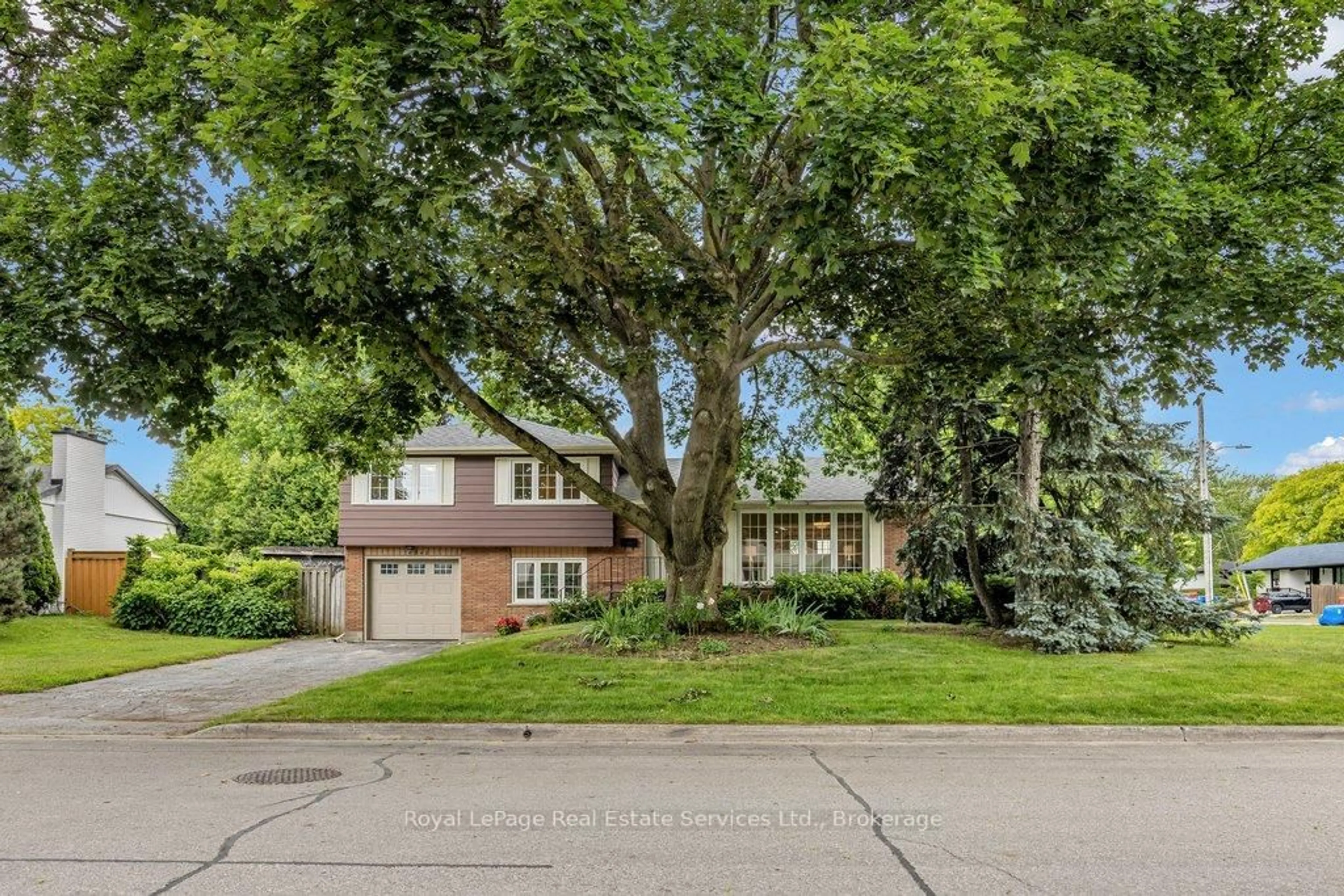 Unknown for 4042 Melba Lane, Burlington Ontario L7L 2C3