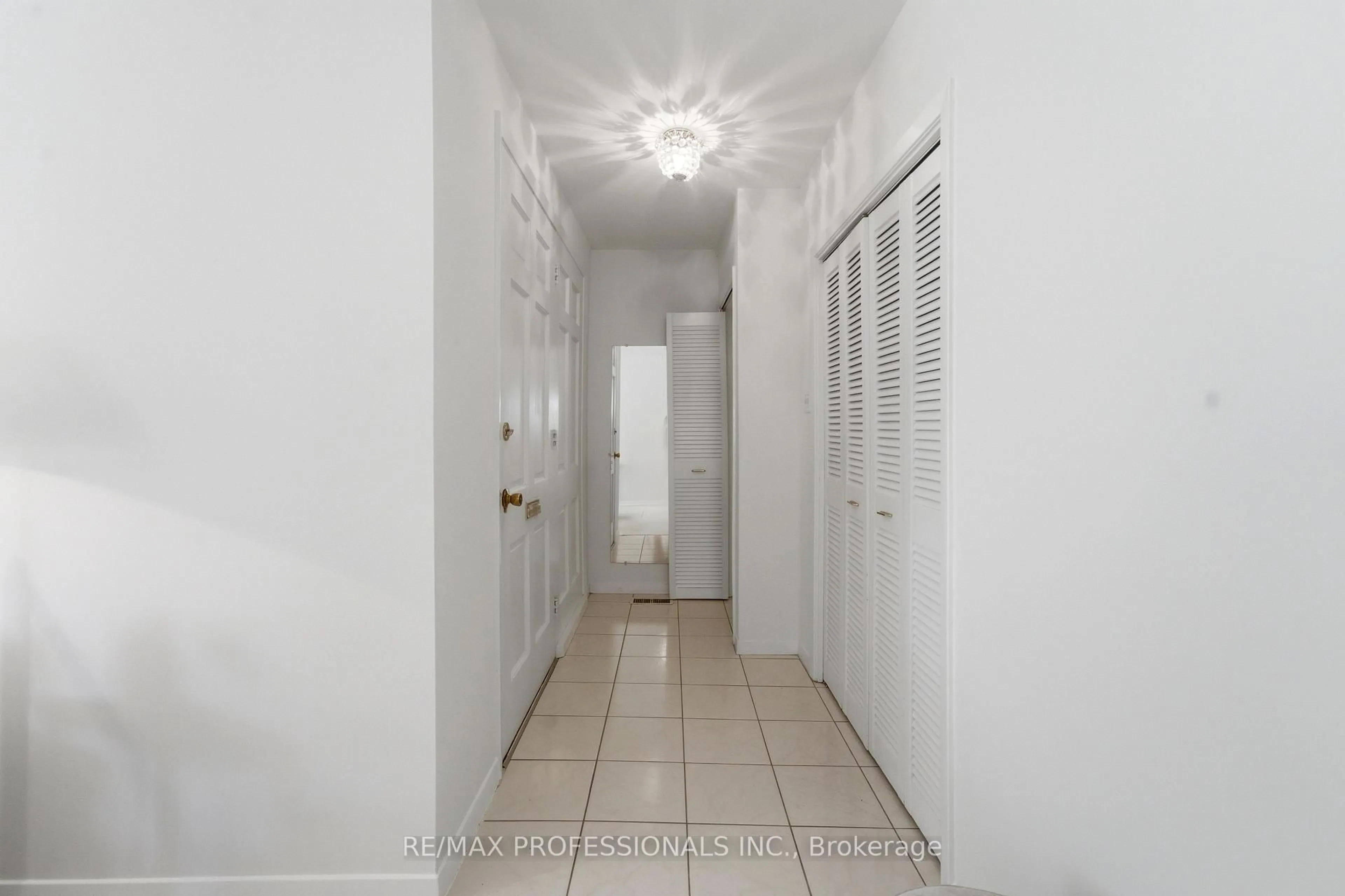 Unknown for 48 Wareside Rd, Toronto Ontario M9C 3B3