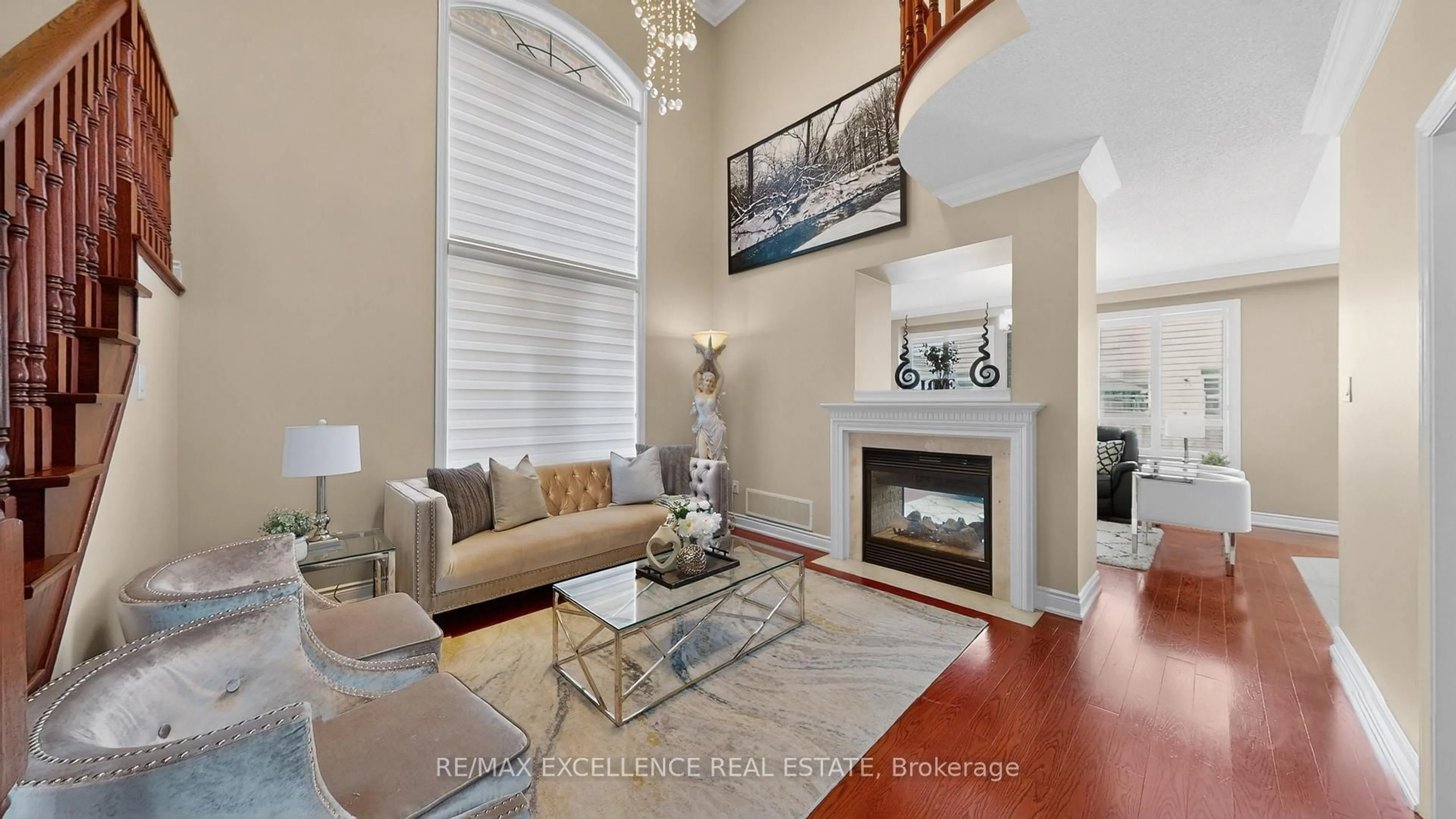 Living room with furniture, unknown for 26 Blue Diamond Dr, Brampton Ontario L6S 6J2