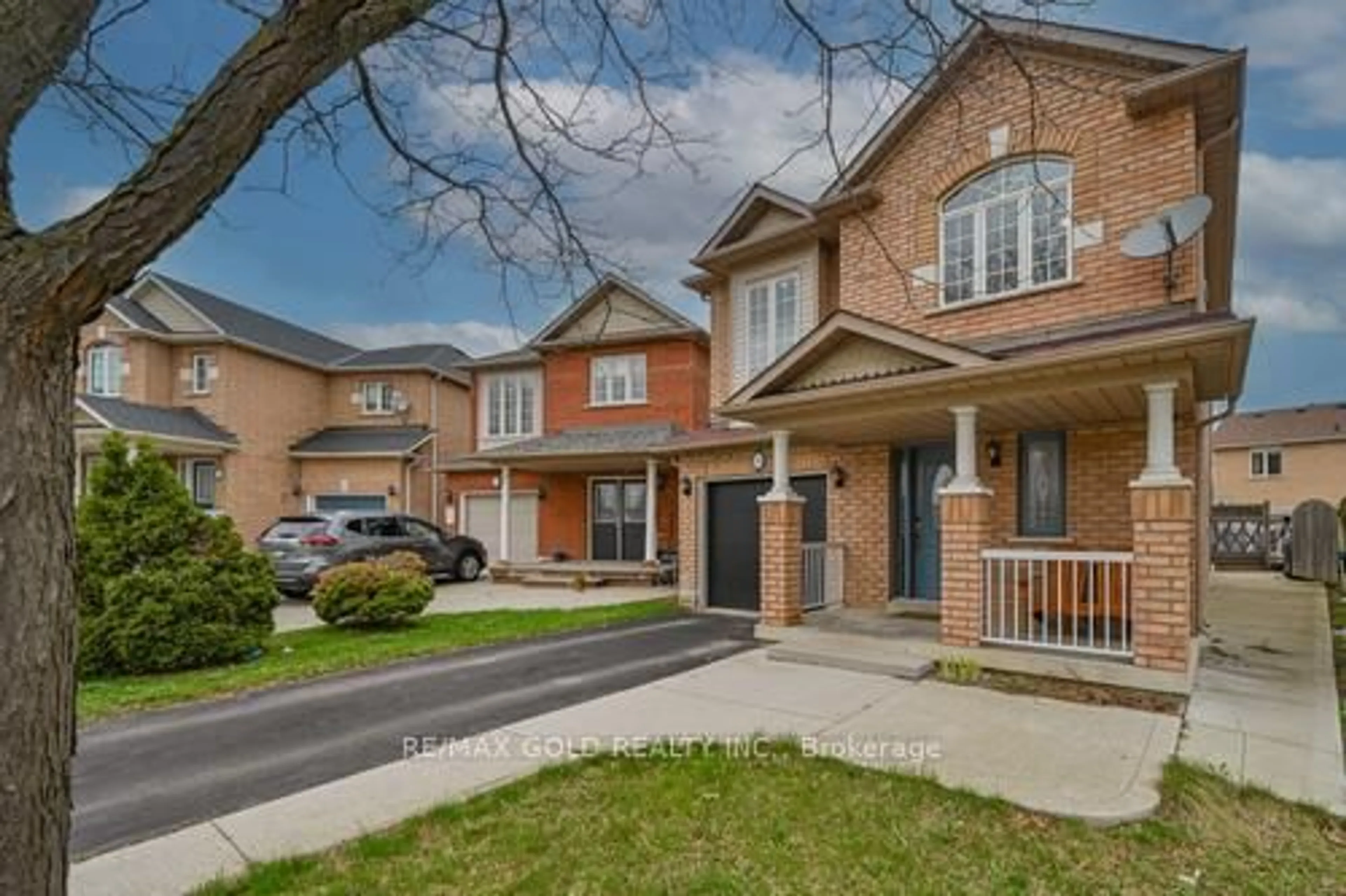 Home with brick exterior material, street for 116 Heartleaf Cres, Brampton Ontario L7A 2C1