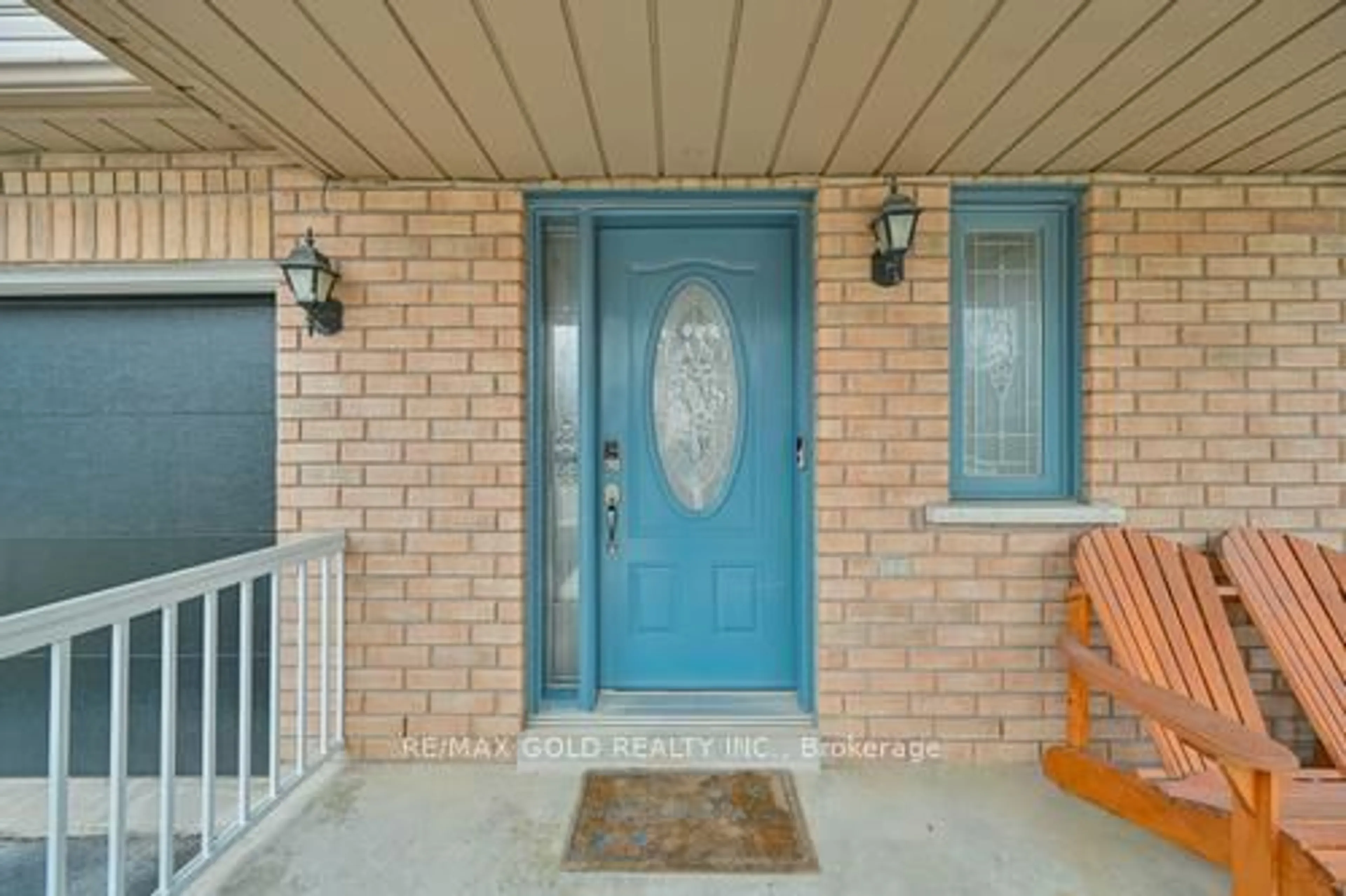 Indoor entryway for 116 Heartleaf Cres, Brampton Ontario L7A 2C1