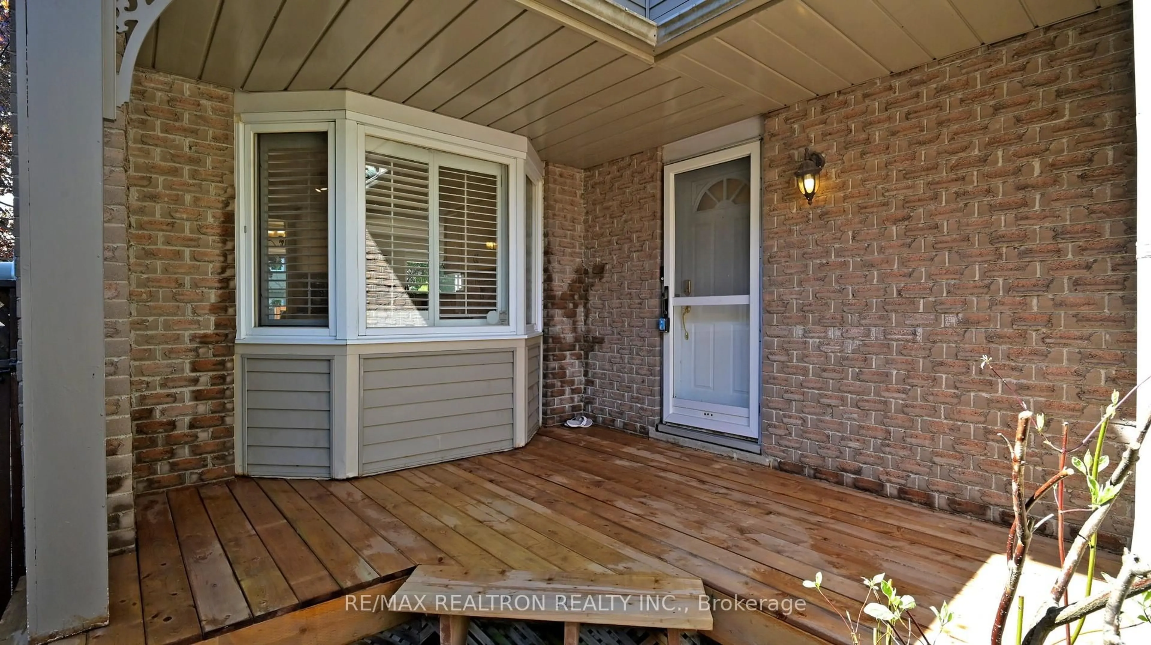 Unknown for 2854 Gulfstream Way, Mississauga Ontario L5N 6K3