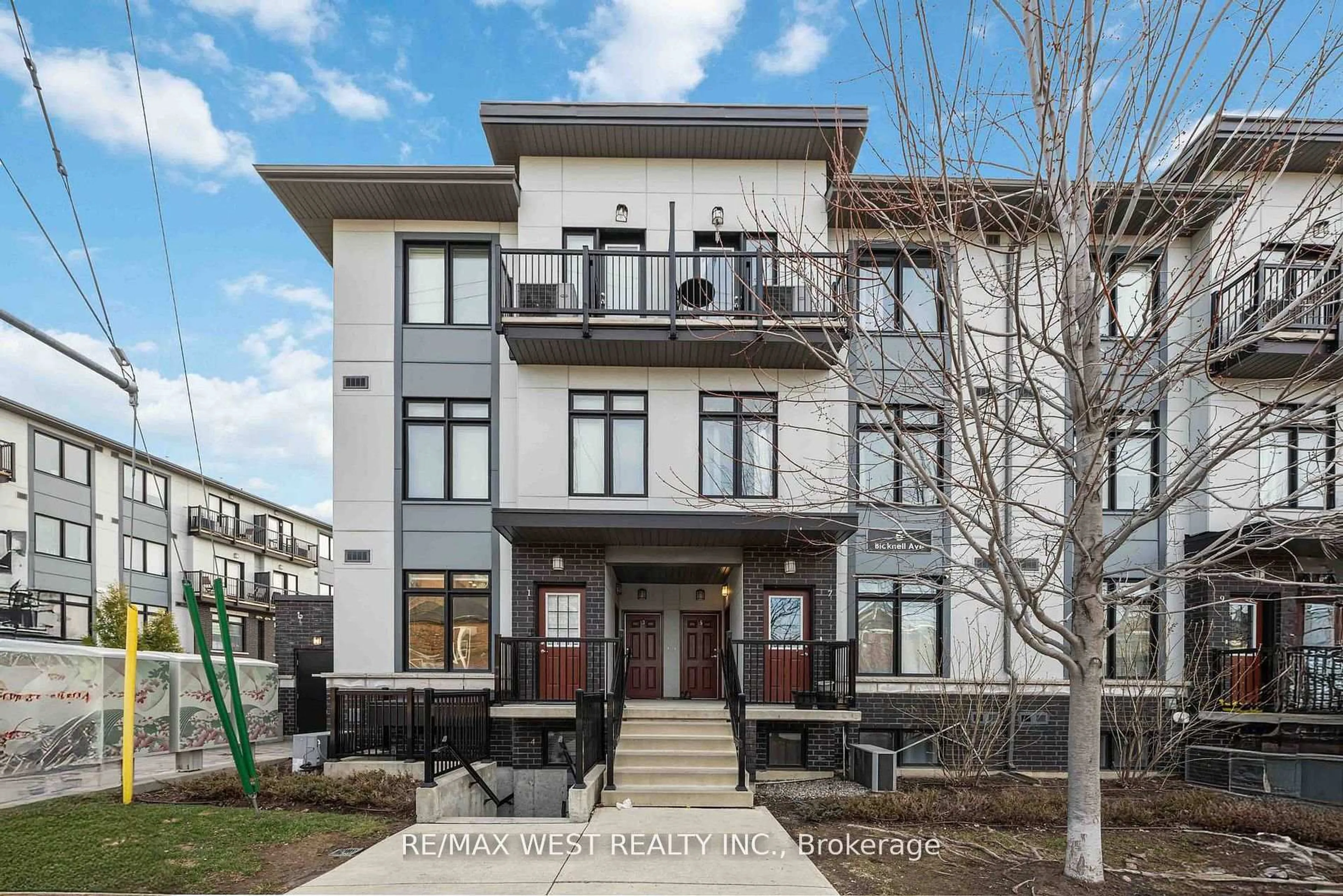 Home with brick exterior material, unknown for 6 Bicknell Ave #1, Toronto Ontario M6M 0B4