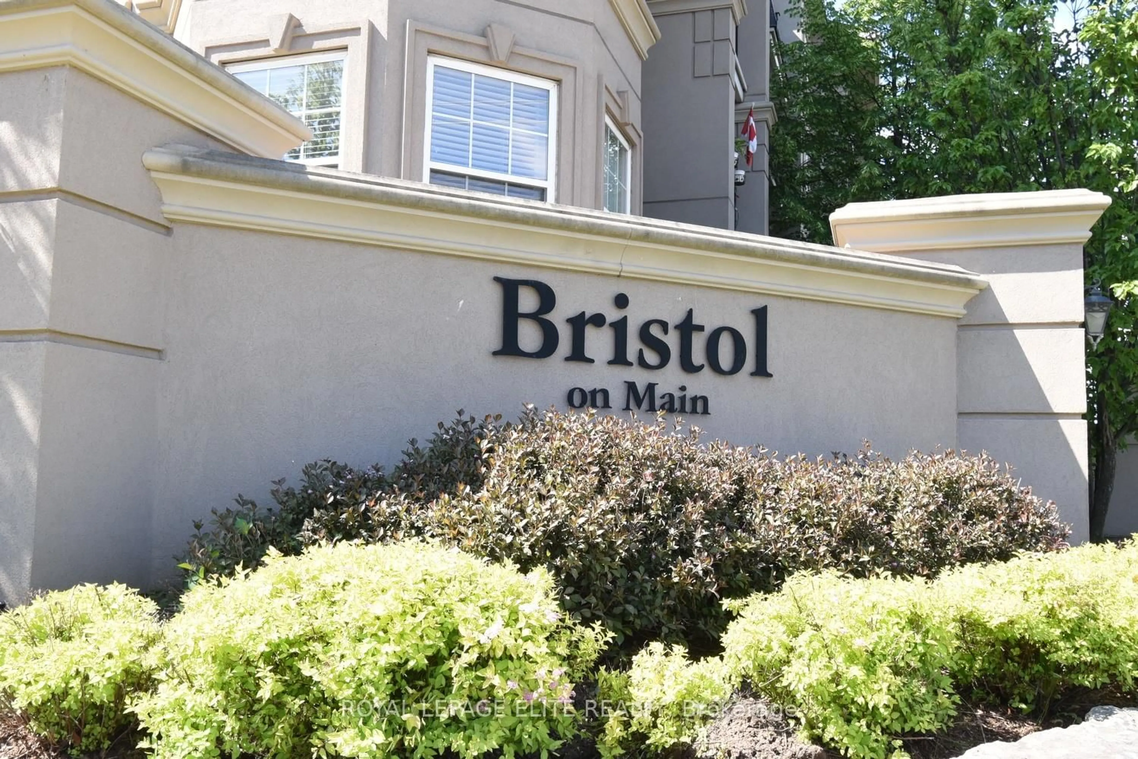 Patio, street for 1380 Main St #303, Milton Ontario L9T 7S4