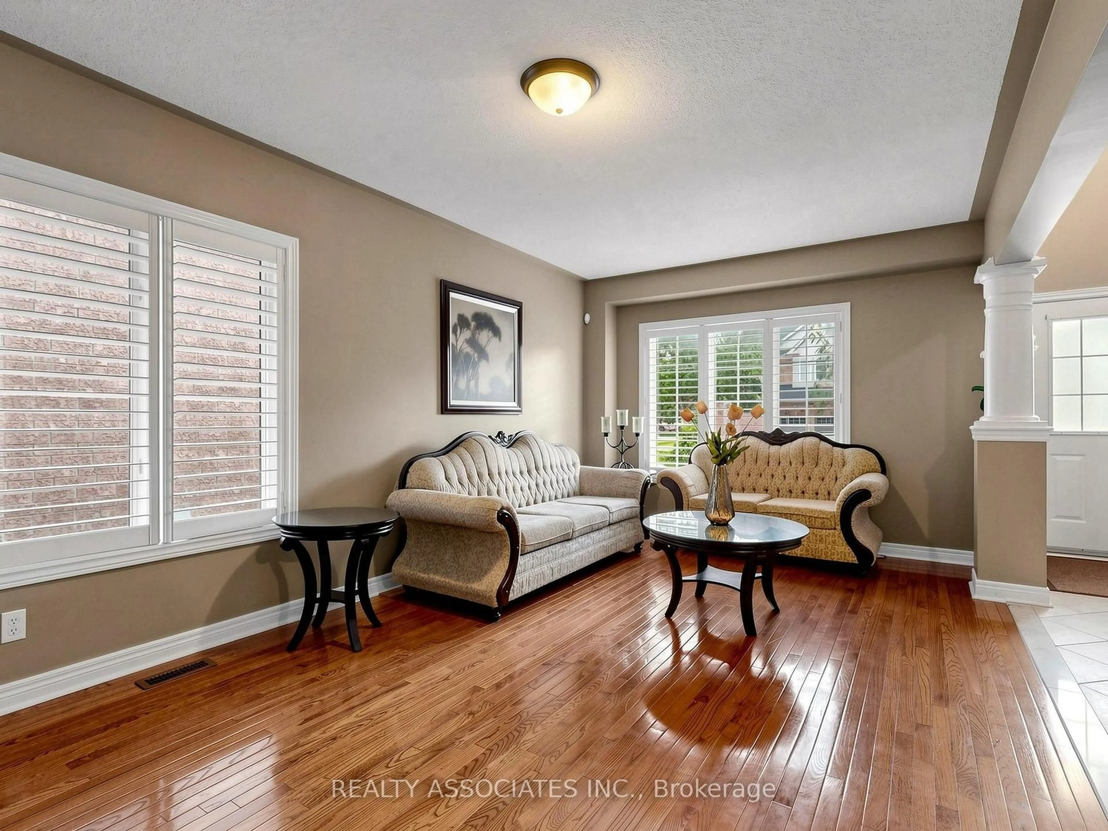 Living room with furniture, unknown for 44 Shining Willow Cres, Brampton Ontario L6P 2A2