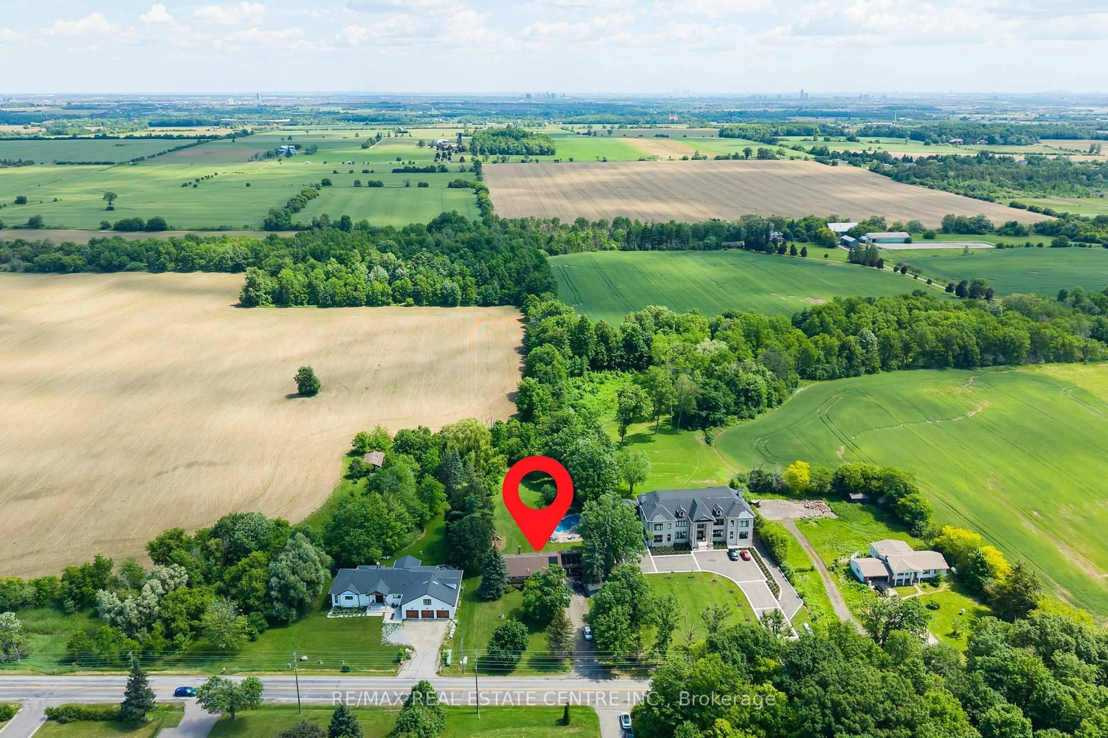 A pic from outside/outdoor area/front of a property/back of a property/a pic from drone, unknown for 9409 Eighth Line, Halton Hills Ontario L7G 4S5