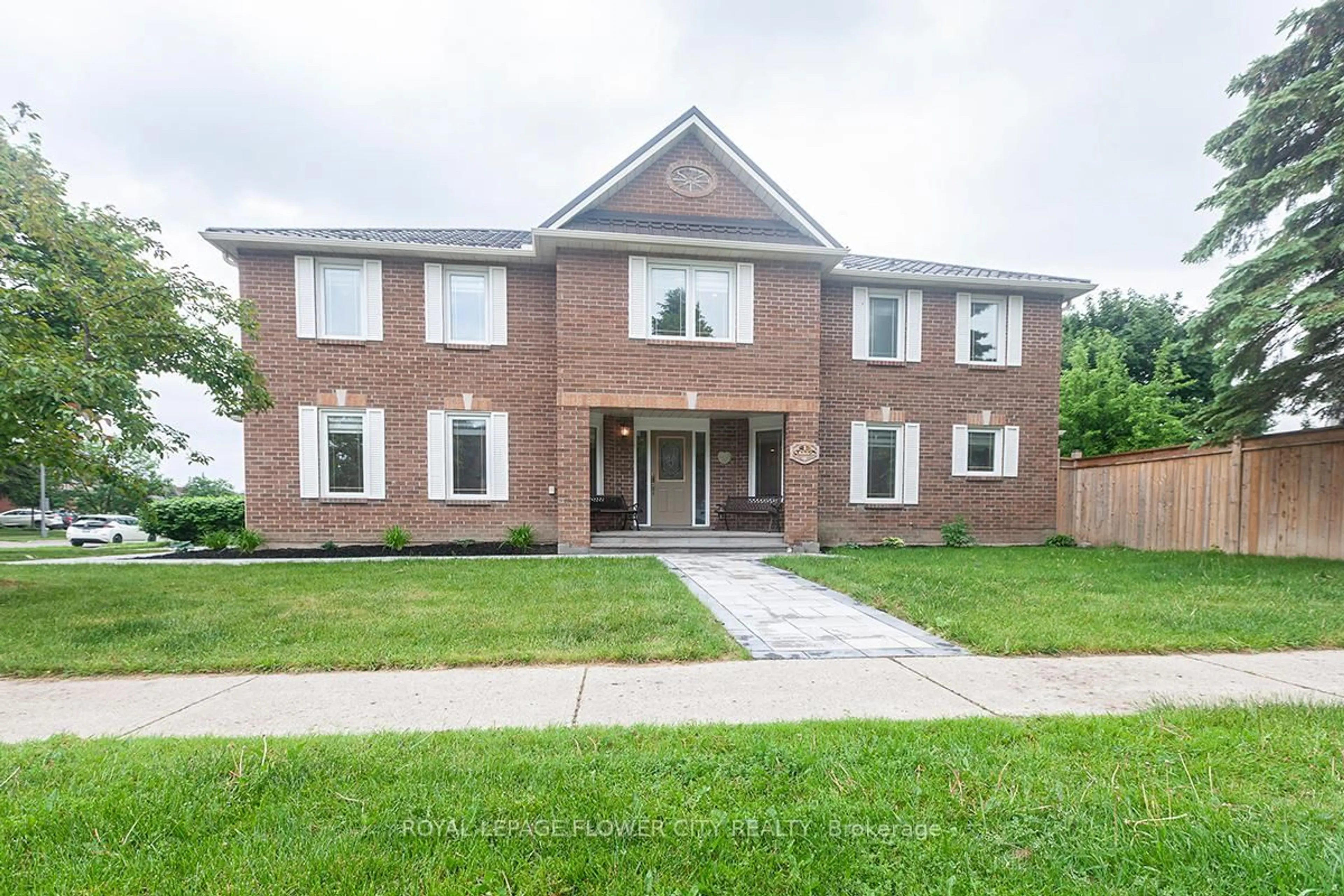 Home with brick exterior material, building for 1 St Michaels Cres, Caledon Ontario L7E 5Z6