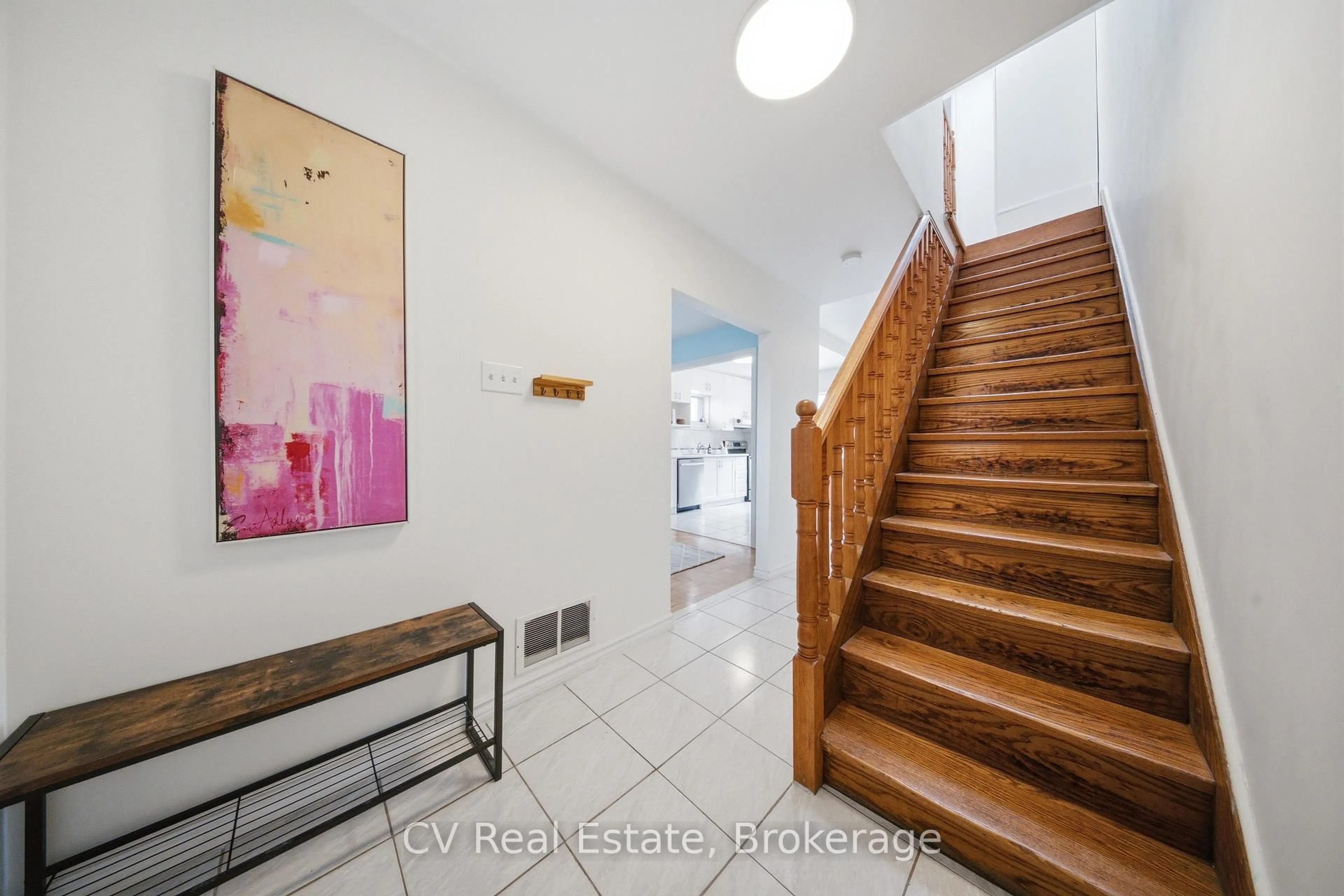 Indoor foyer for 117 Regent St, Toronto Ontario M6M 3V6
