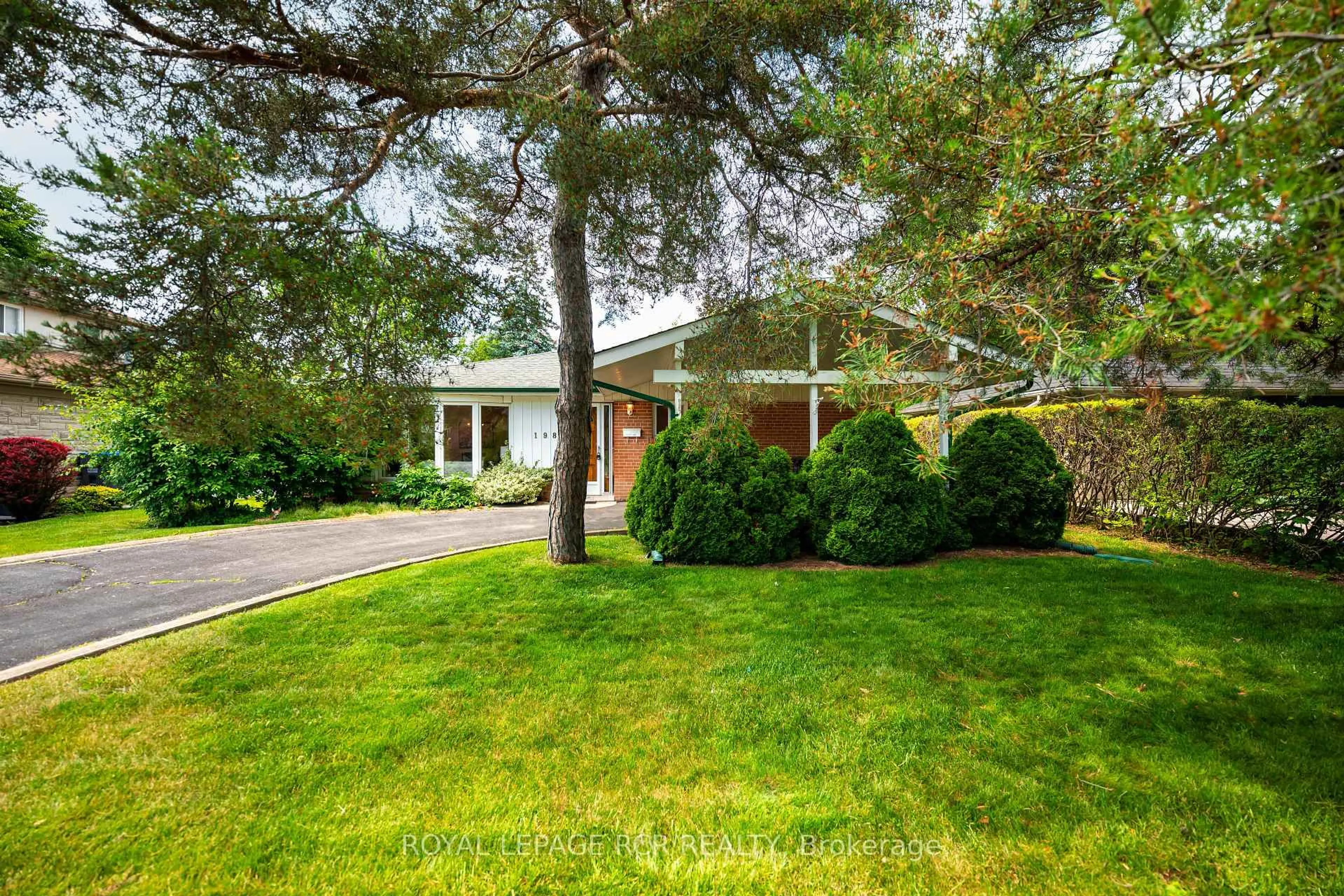 Unknown for 198 Bartley Bull Pkwy, Brampton Ontario L6W 2K7