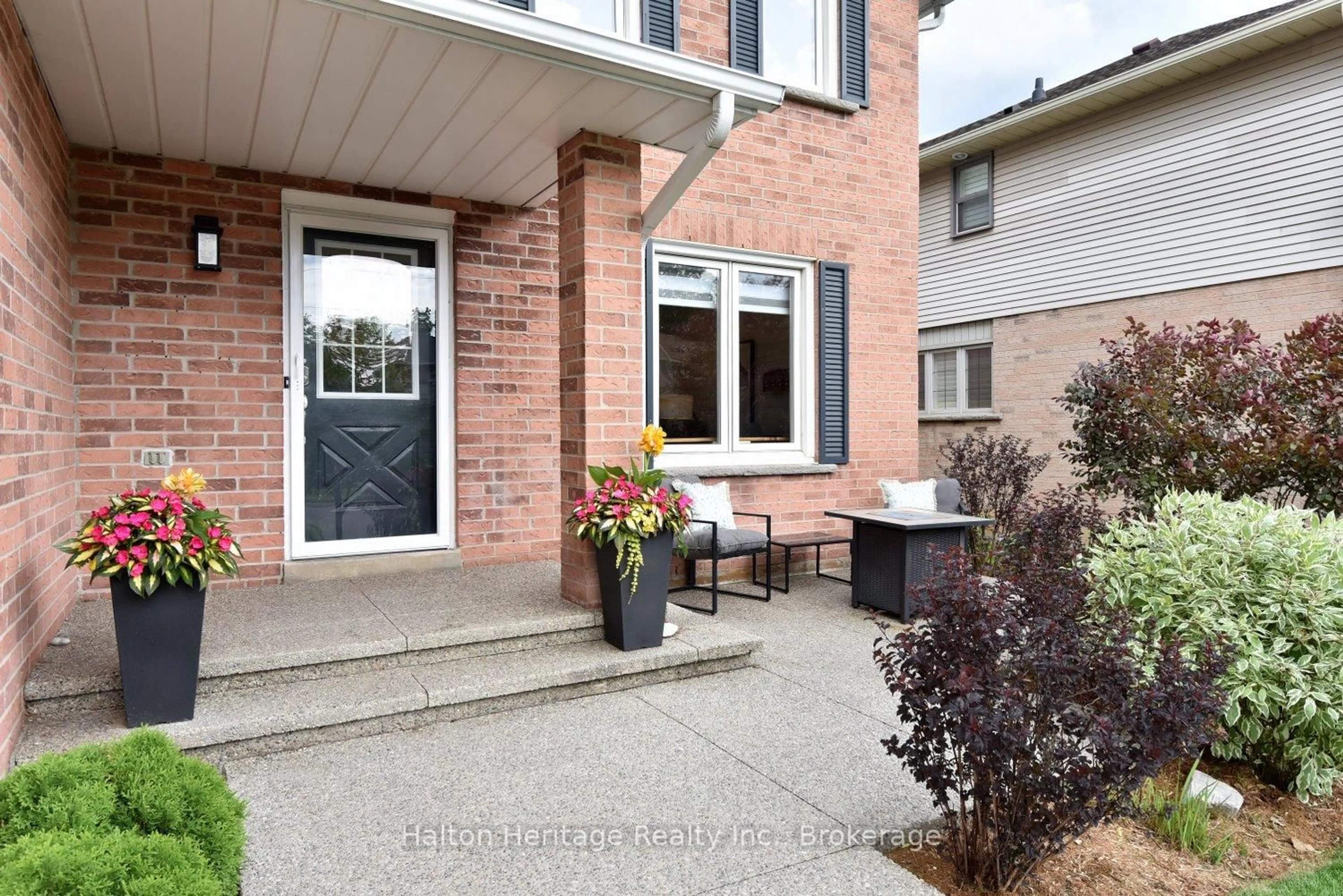 Unknown for 2039 Hunters Wood Dr, Burlington Ontario L7M 2V5