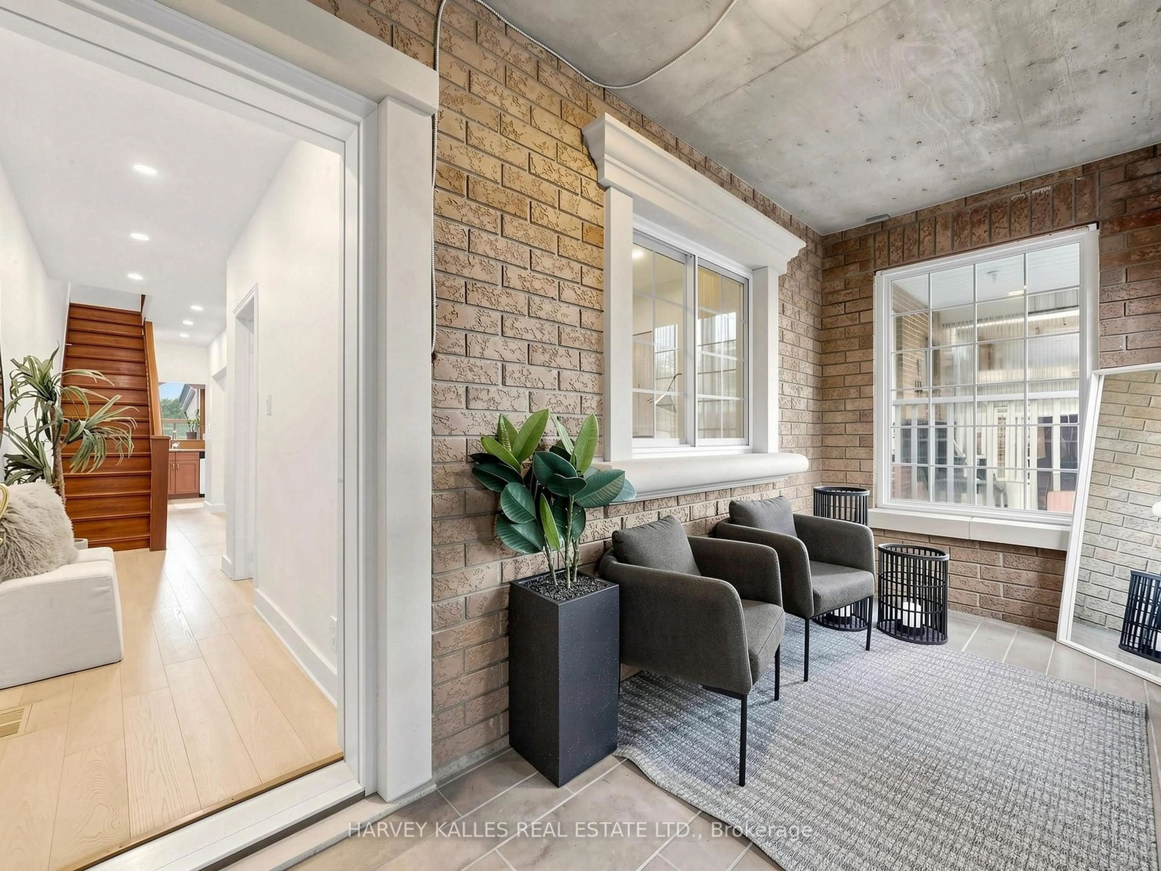 Indoor entryway for 108 Caledonia Rd, Toronto Ontario M6E 4S7