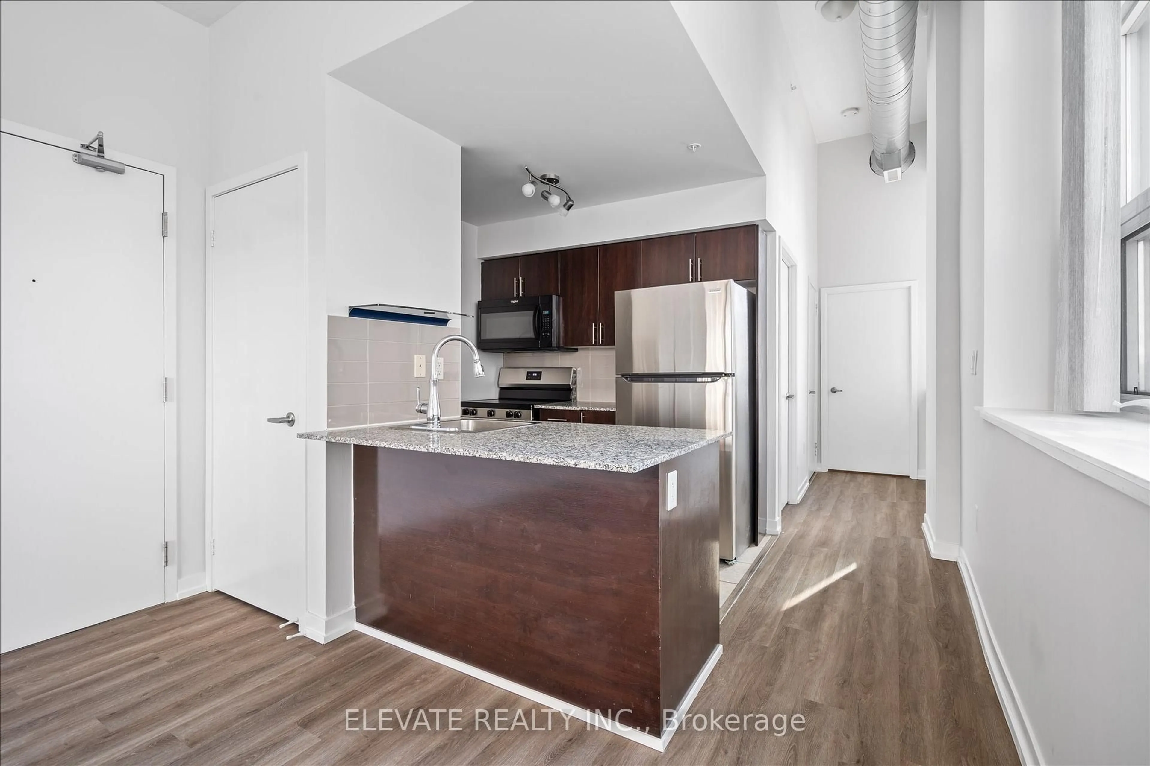Standard kitchen, unknown for 1410 Dupont St #328, Toronto Ontario M6H 0B6