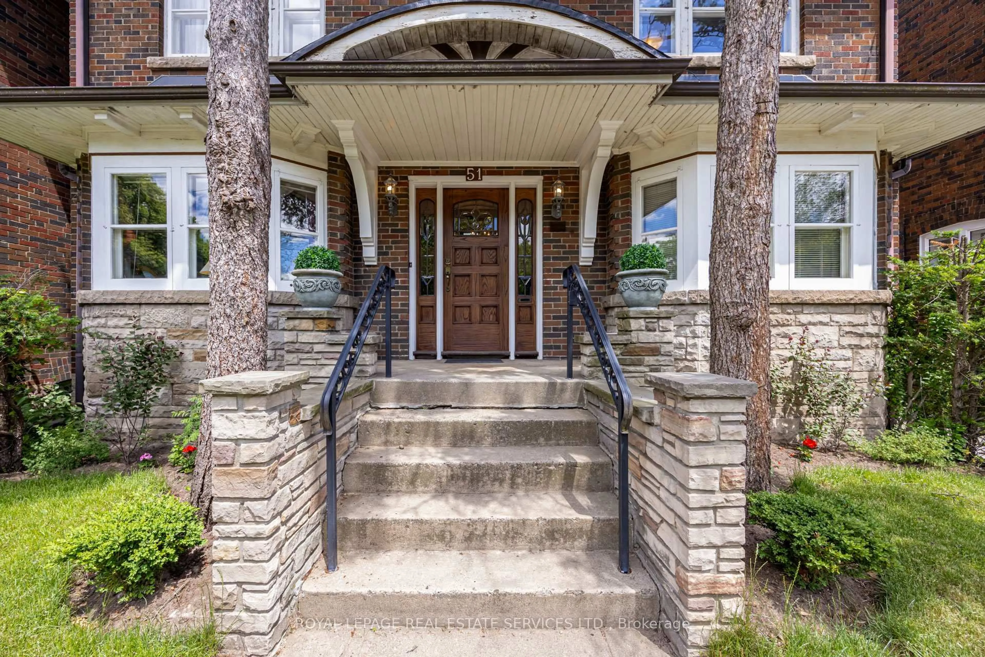 Indoor entryway for 51 Halford Ave, Toronto Ontario M6S 4E9