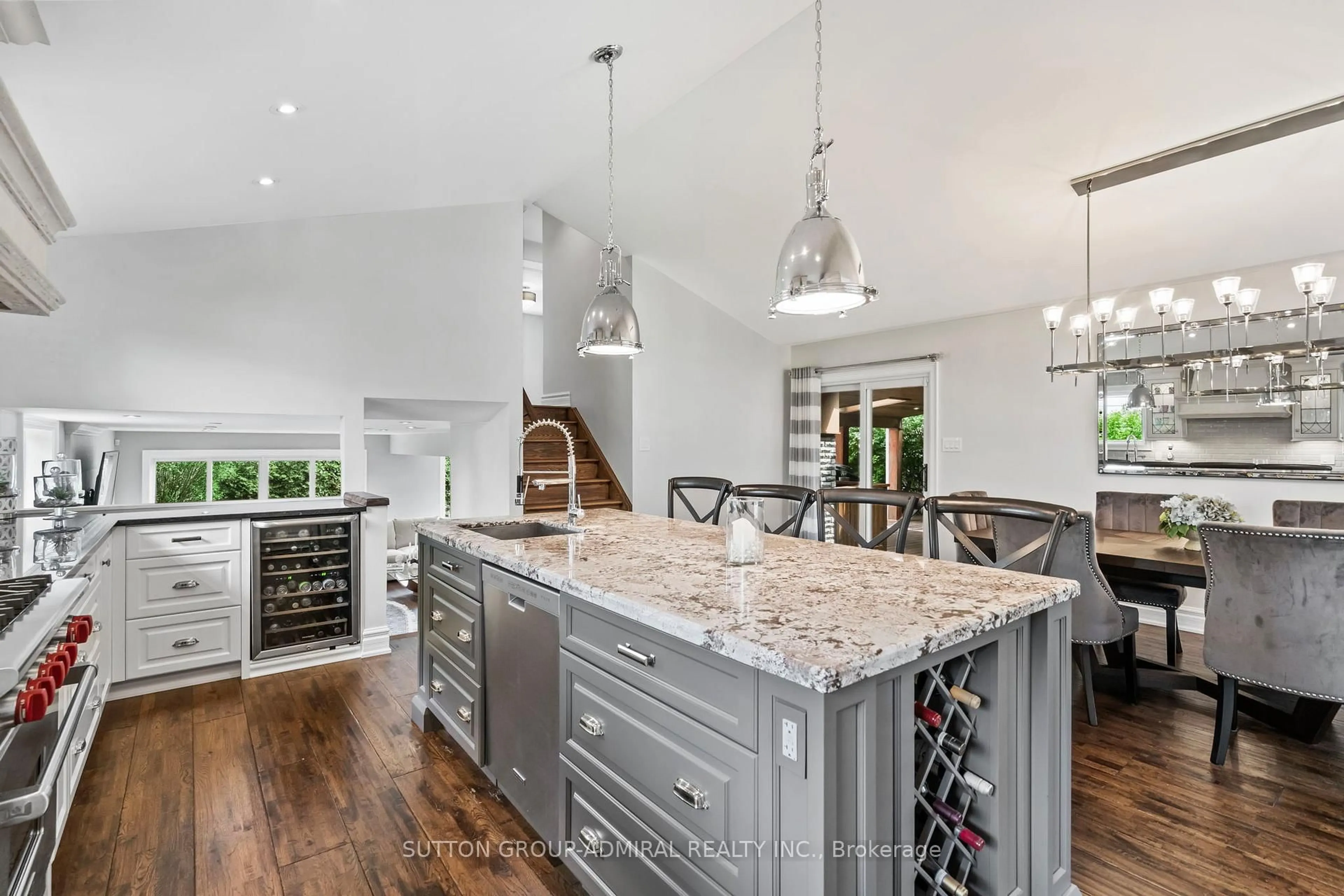 Contemporary kitchen, unknown for 1281 Landfair Cres, Oakville Ontario L6H 2N5