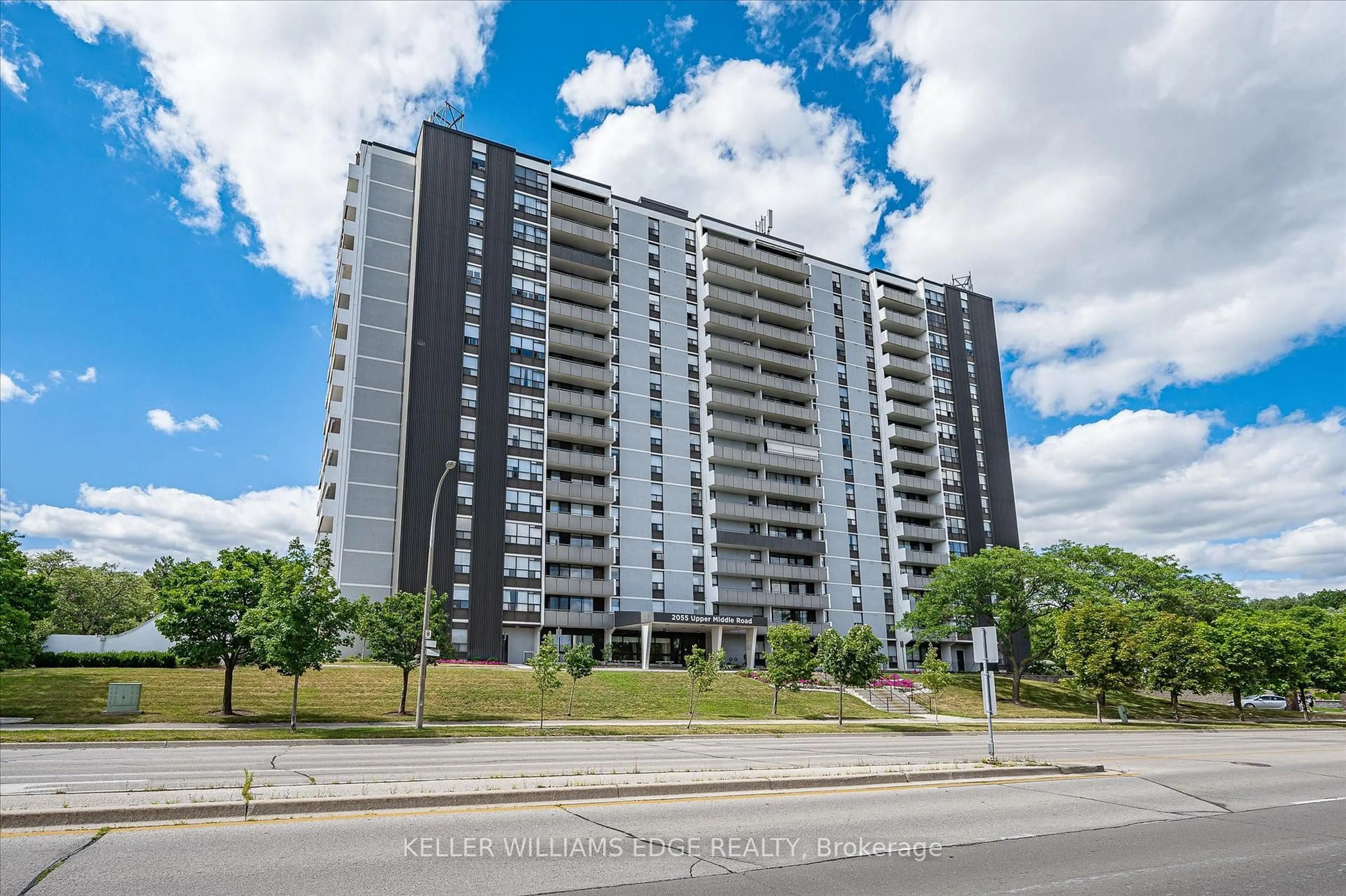 A pic from outside/outdoor area/front of a property/back of a property/a pic from drone, building for 2055 Upper Middle Rd #1202, Burlington Ontario L7P 3P4