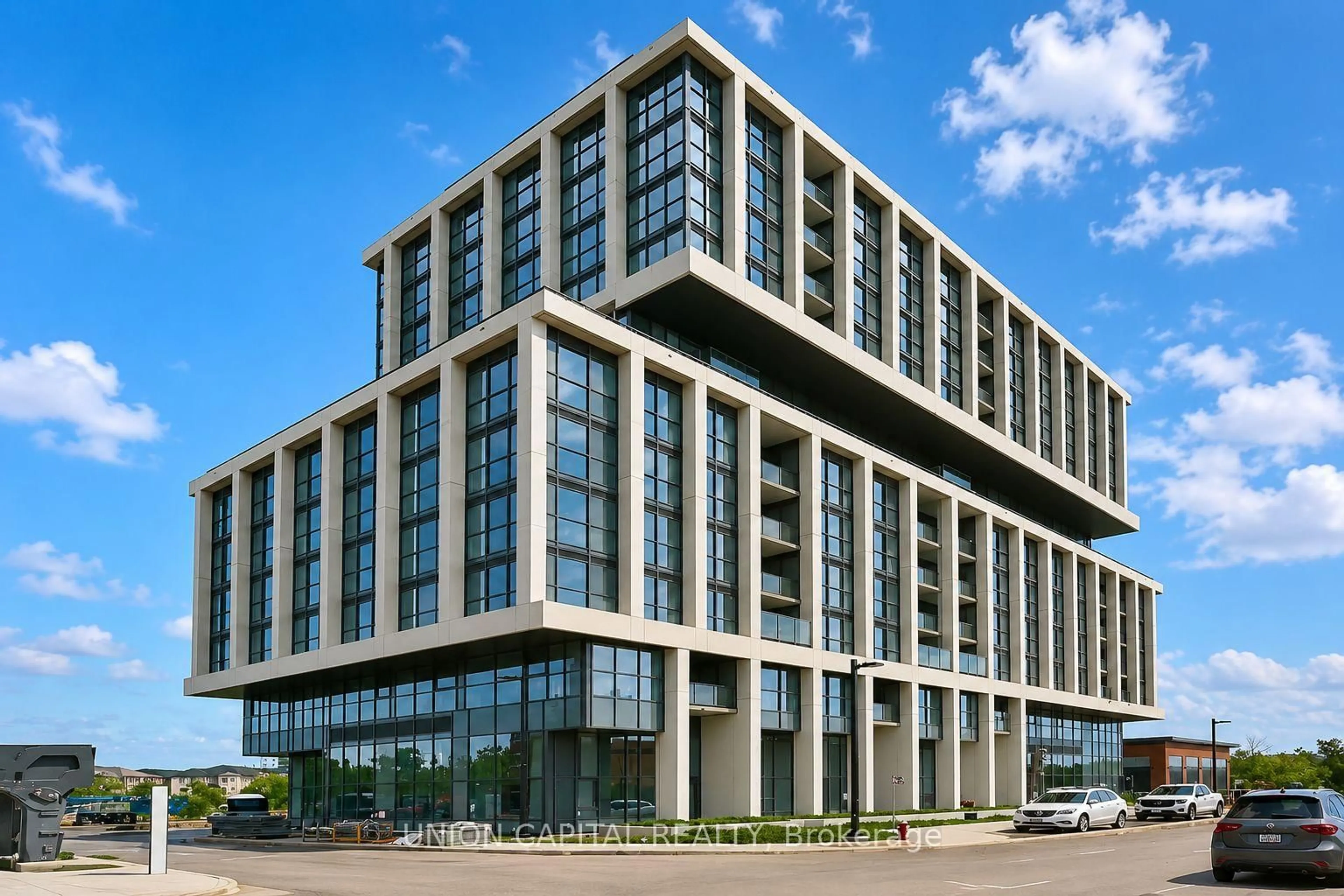 Indoor foyer for 1063 Douglas McCurdy Common #1104, Mississauga Ontario L5G 0C5
