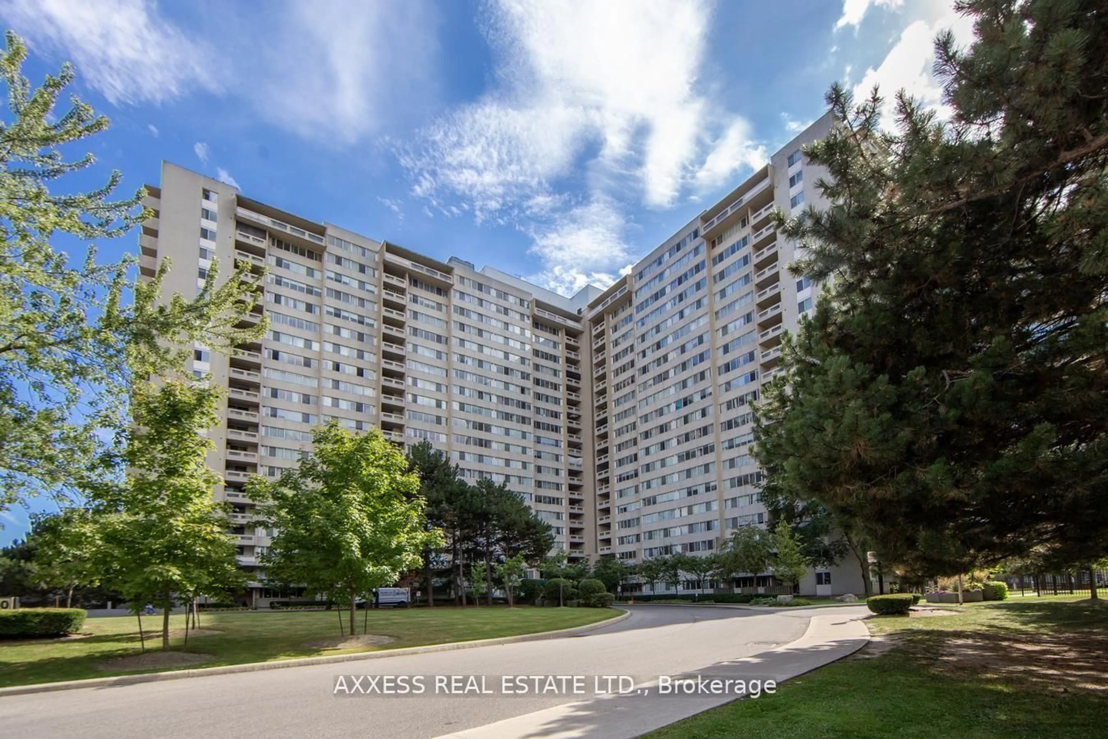 Unknown for 3590 Kaneff Cres #609, Mississauga Ontario L5A 3X3