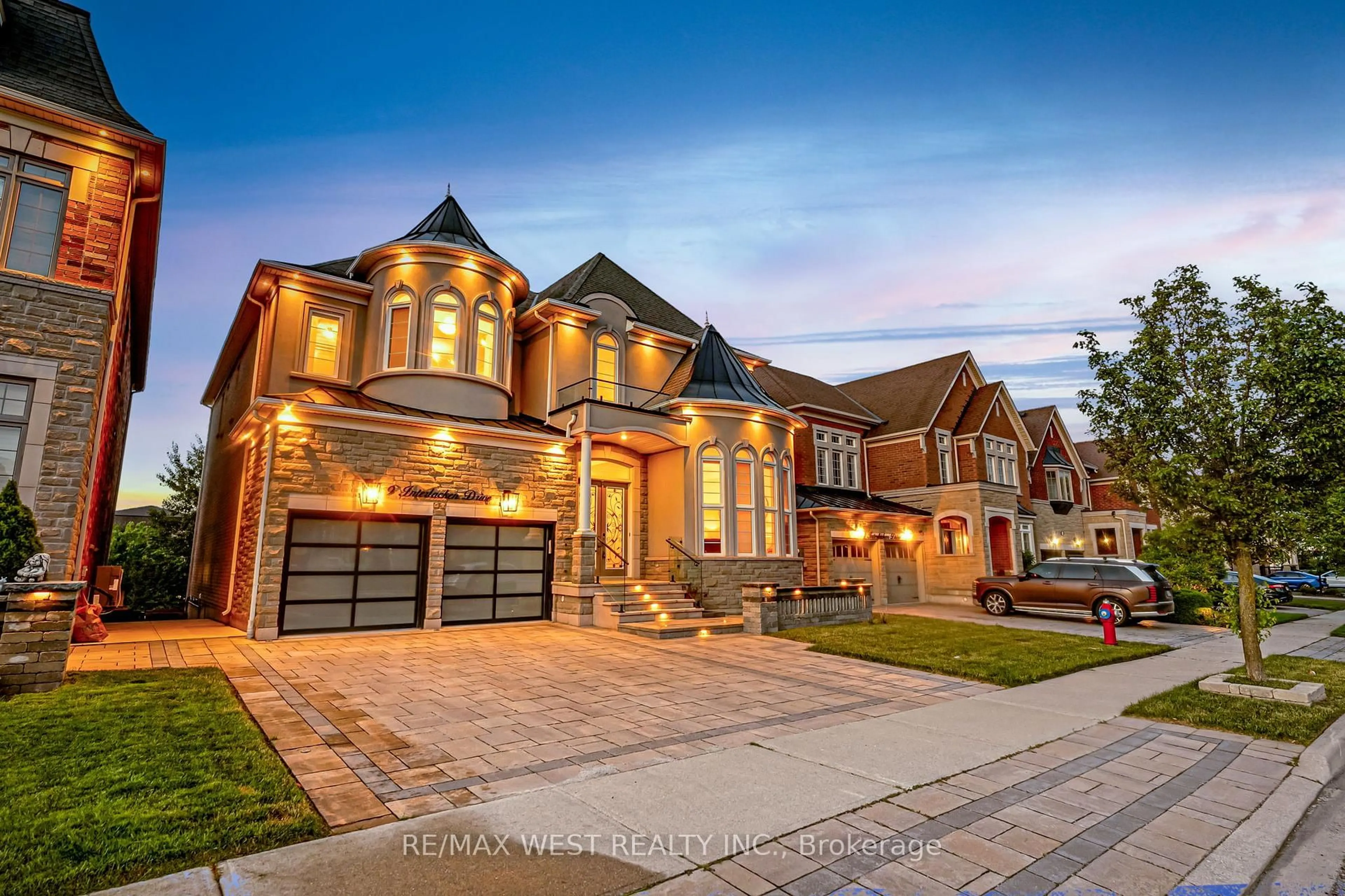 Home with brick exterior material, street for 9 Interlacken Dr, Brampton Ontario L6X 0Y1