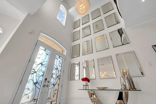9 Interlacken Dr, Brampton 5