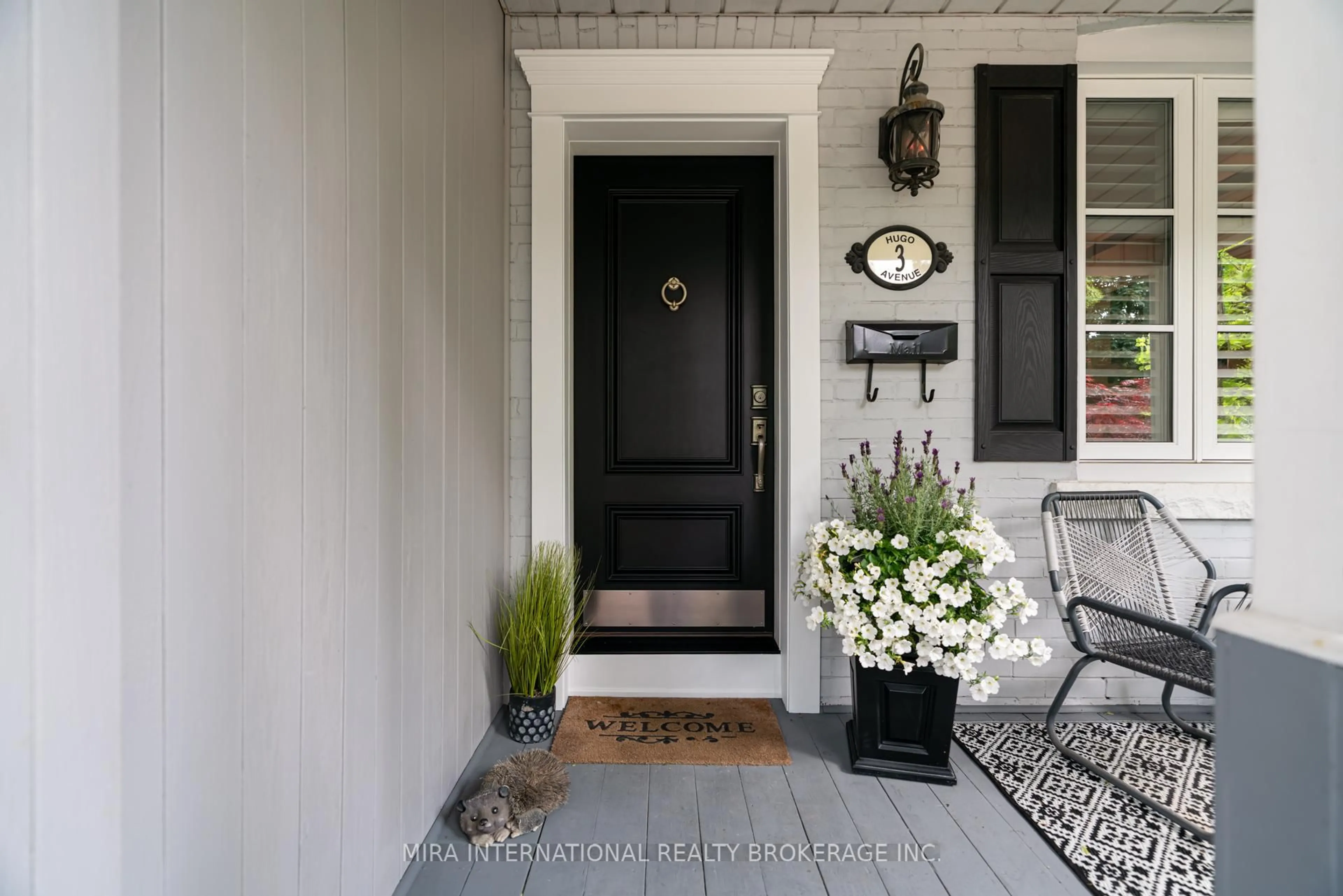 Indoor entryway for 3 Hugo Ave, Toronto Ontario M6P 3T3