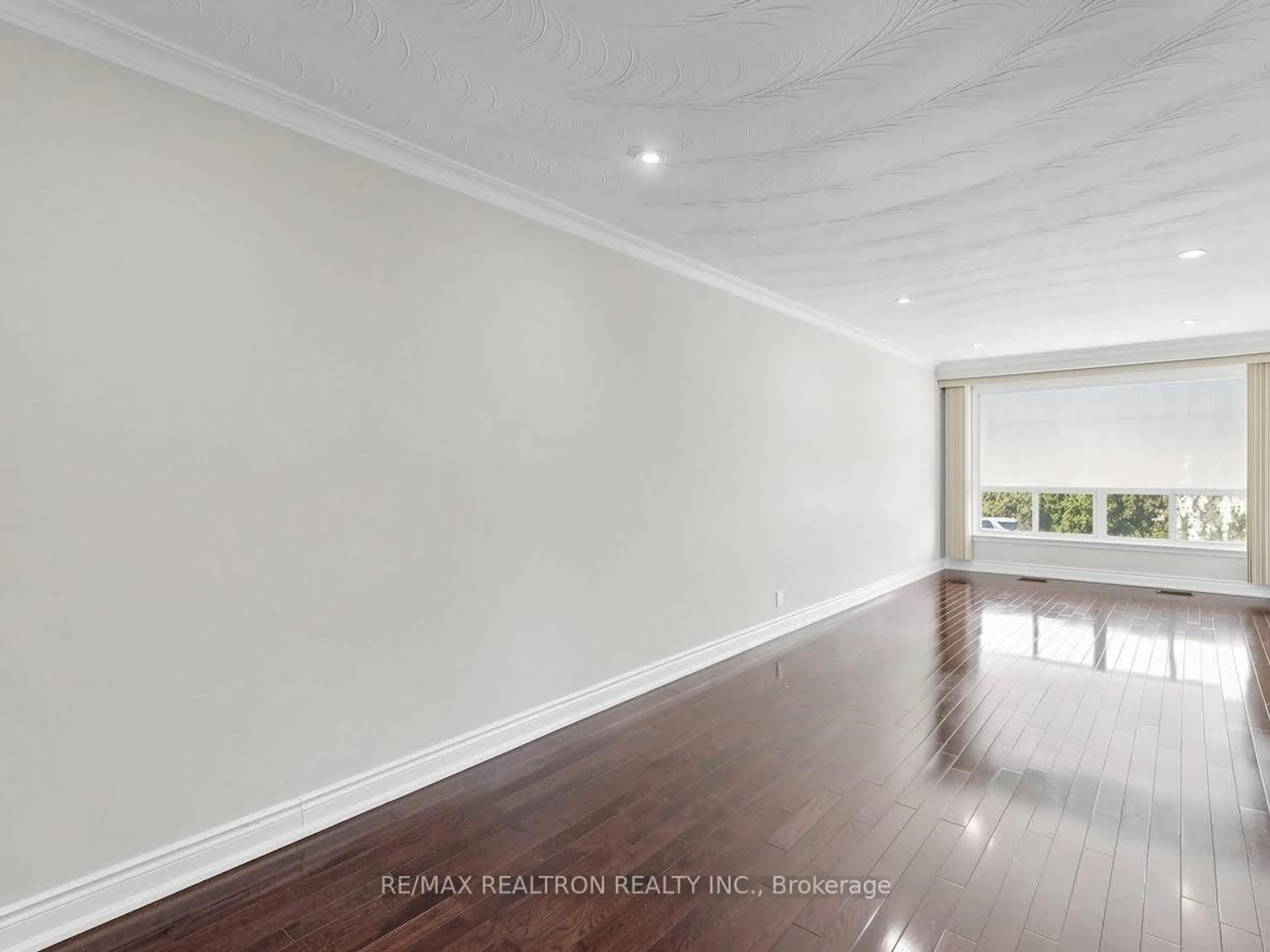 A pic of a room for 2613 Jane St, Toronto Ontario M3L 1R9
