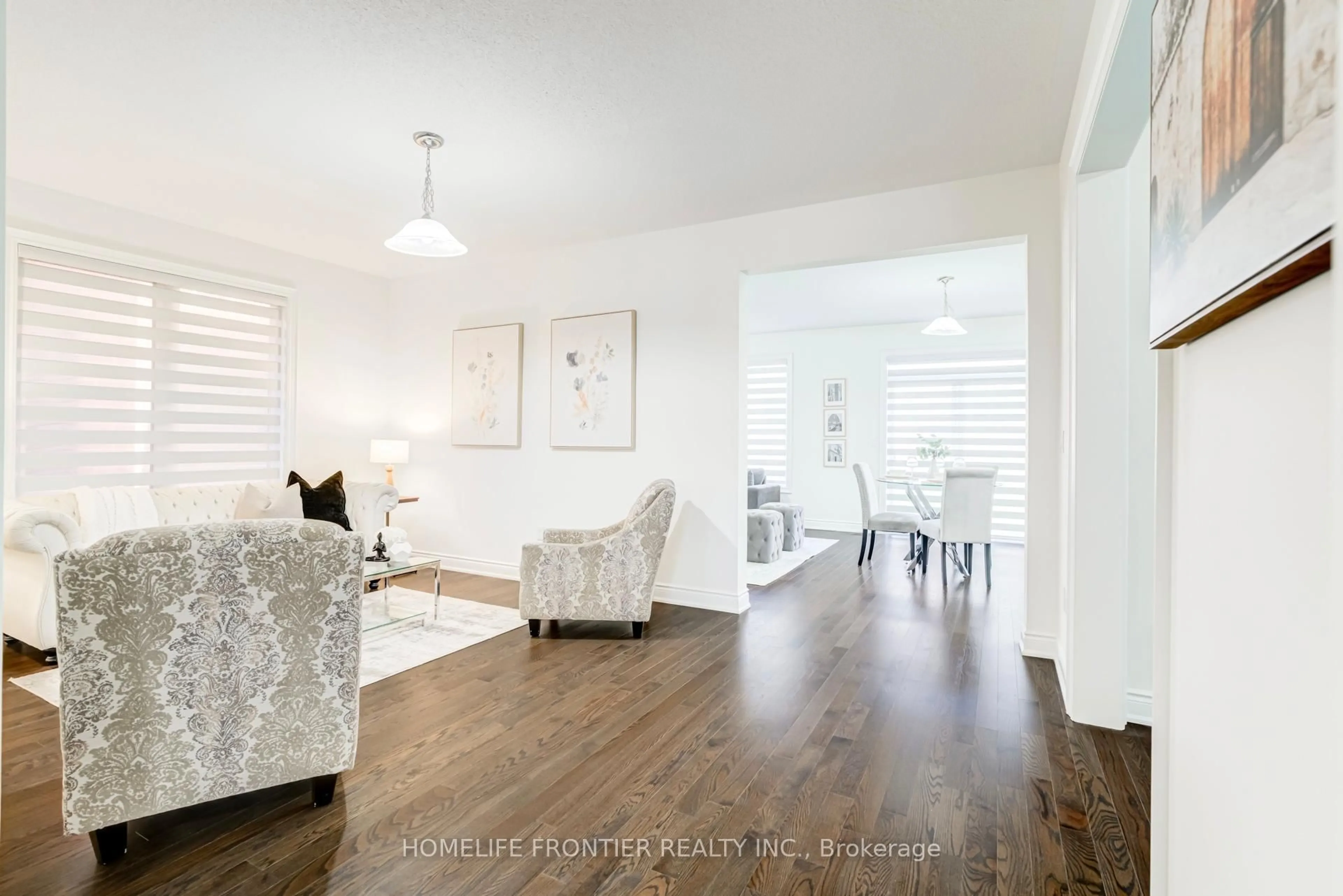Indoor entryway for 16 Gladmary Dr, Brampton Ontario L6Y 6K9