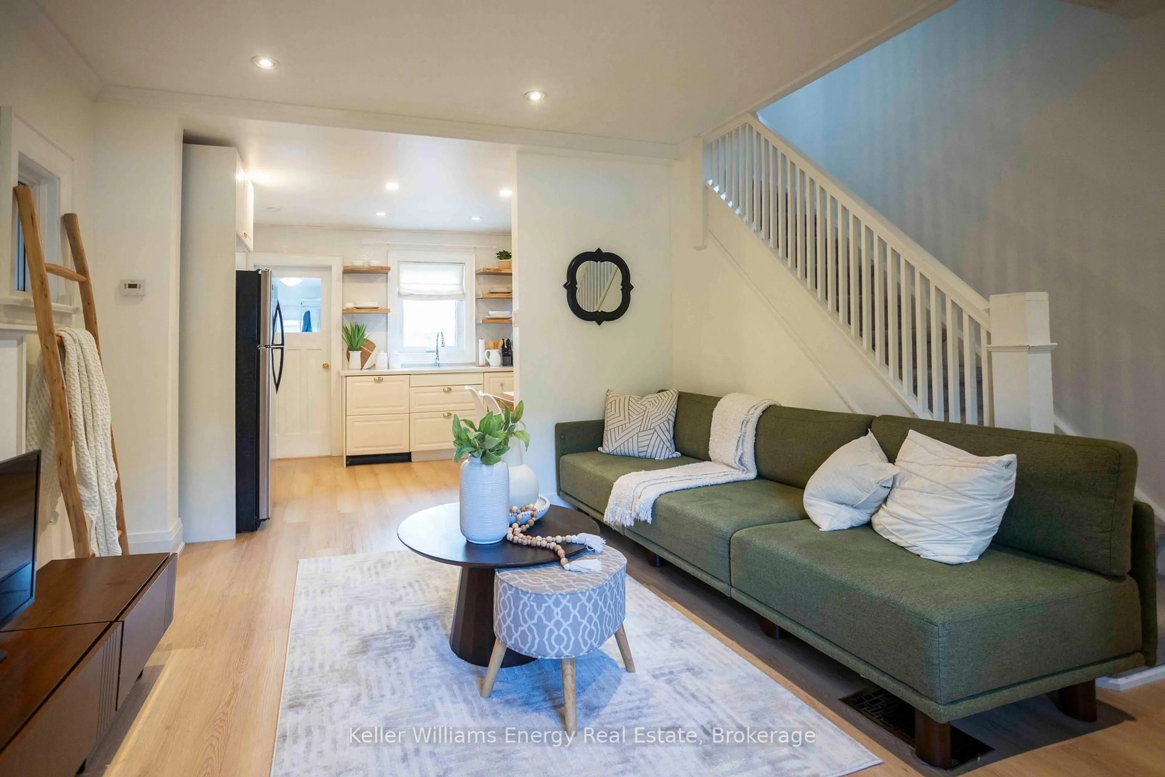 Living room with furniture, unknown for 134 Mcroberts Ave, Toronto Ontario M6E 4P5