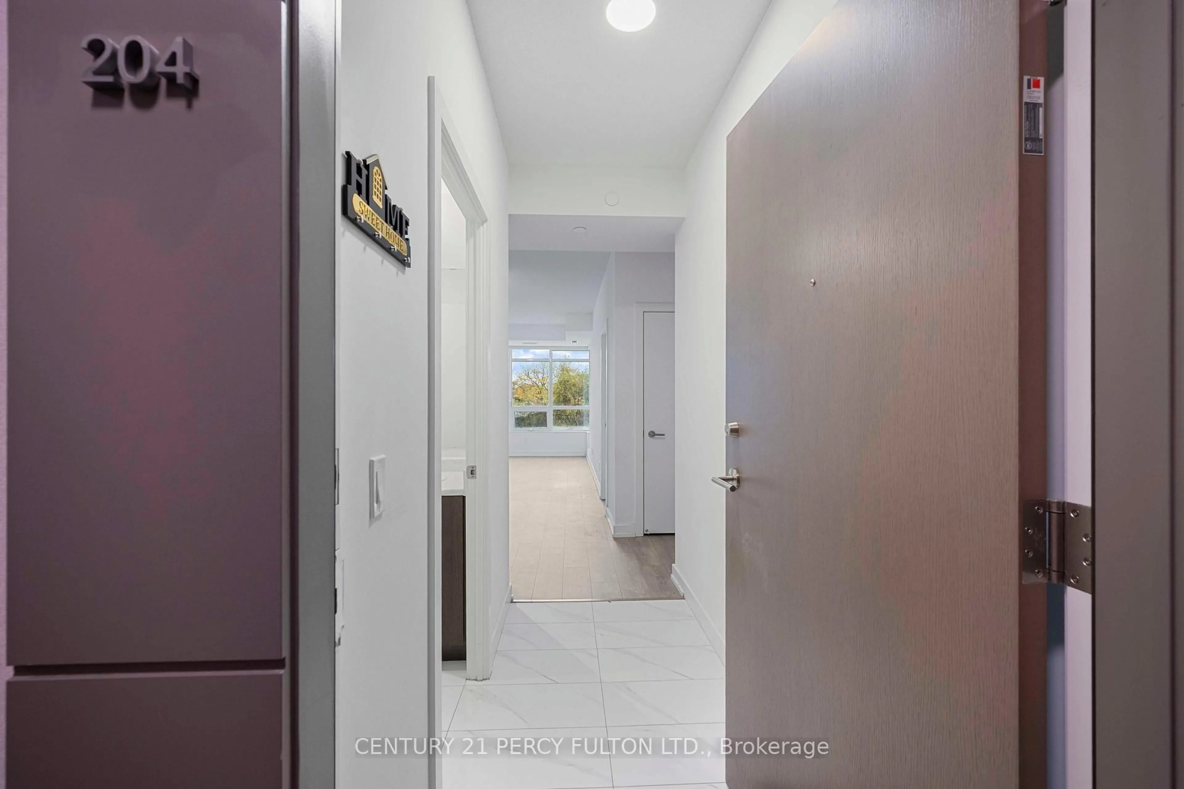 Indoor foyer for 10 Wilby Cres #1704, Toronto Ontario M9N 1E5