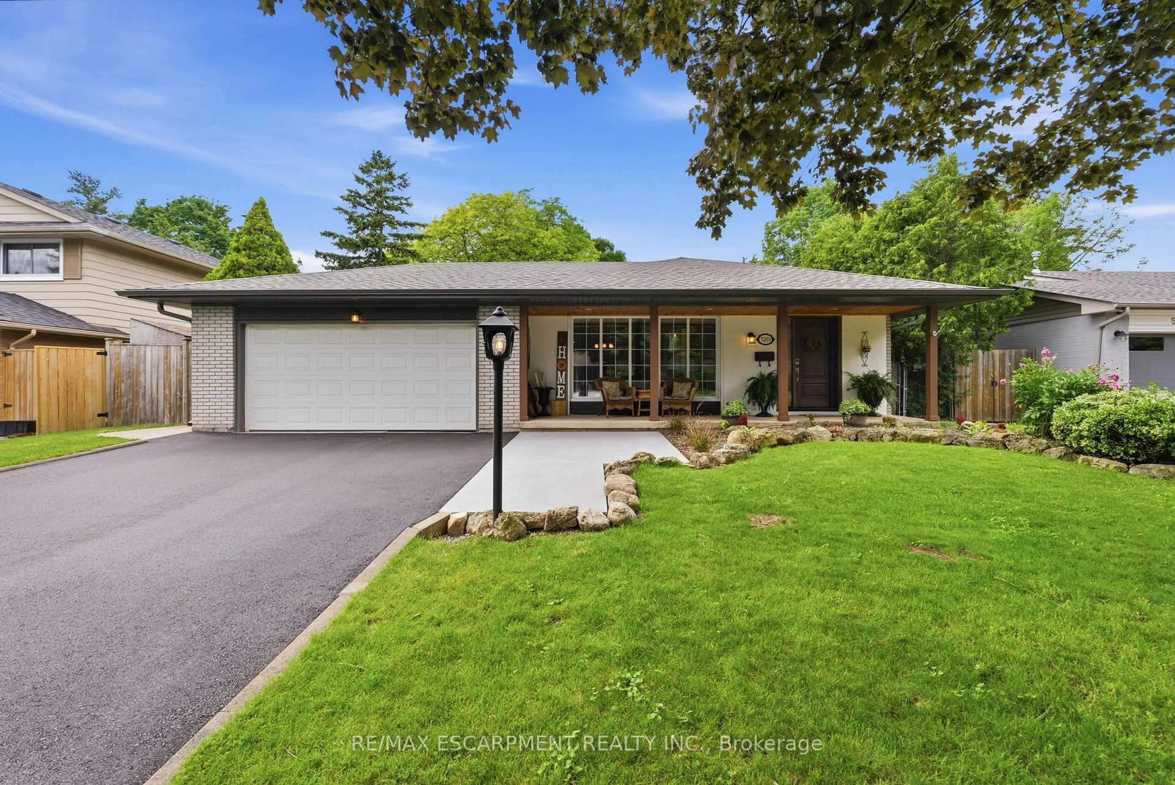 Unknown for 5203 Cedarbrook Cres, Burlington Ontario L7L 3P9