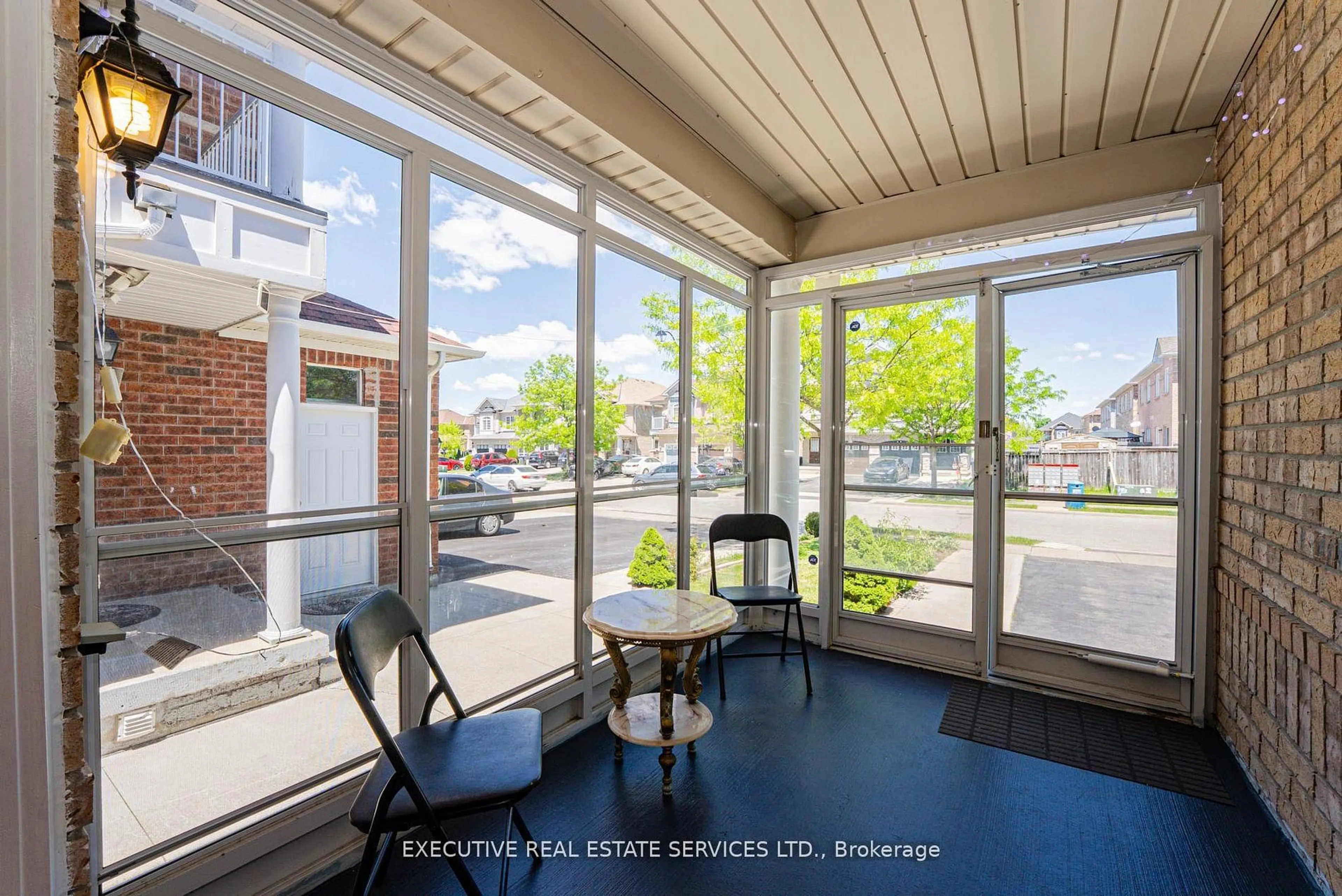 Patio, street for 84 Dewridge Crt, Brampton Ontario L6R 3C1