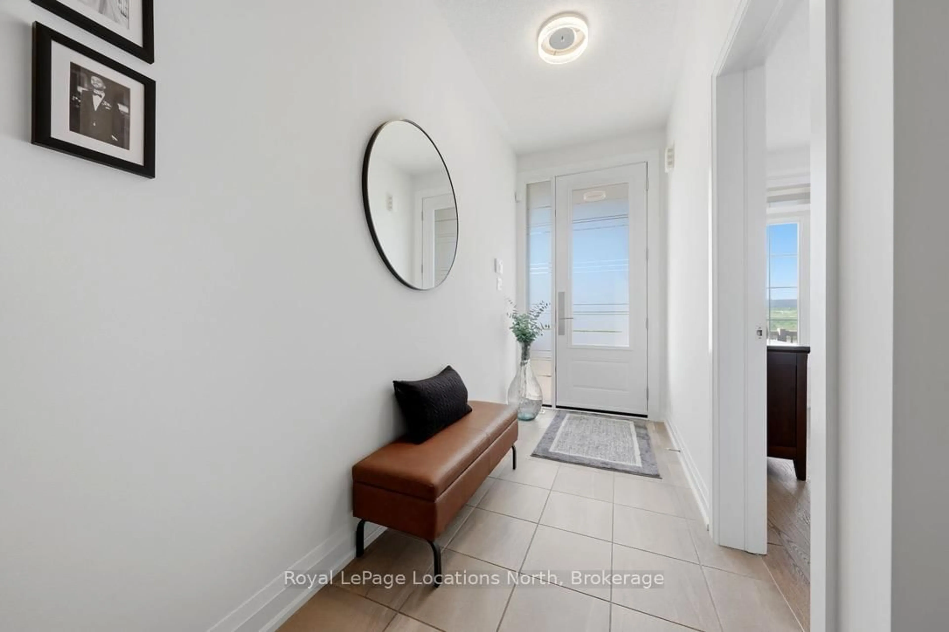 Indoor entryway for 31 Tea Rose Rd, Brampton Ontario L6R 0W2